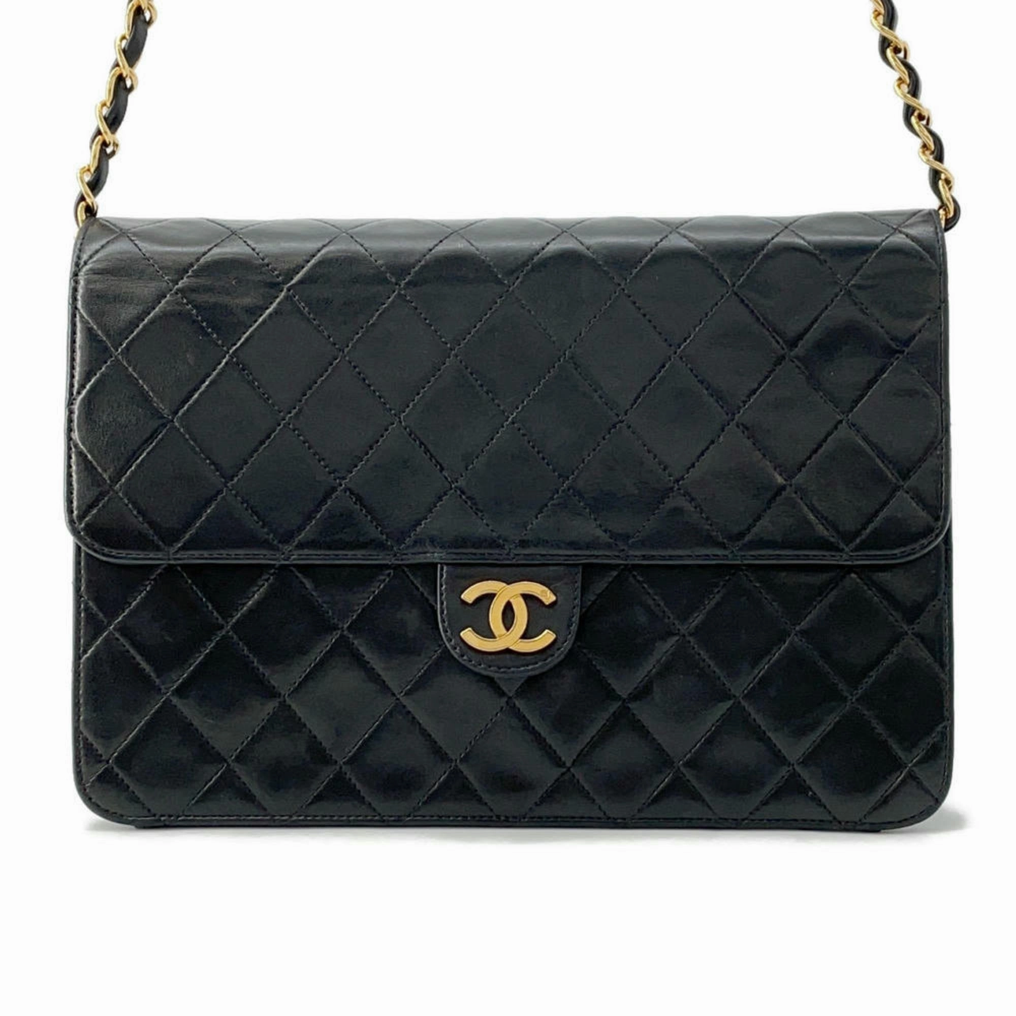 Chanel Matelasse Leather Shoulder Bag (Pre-Owned)
