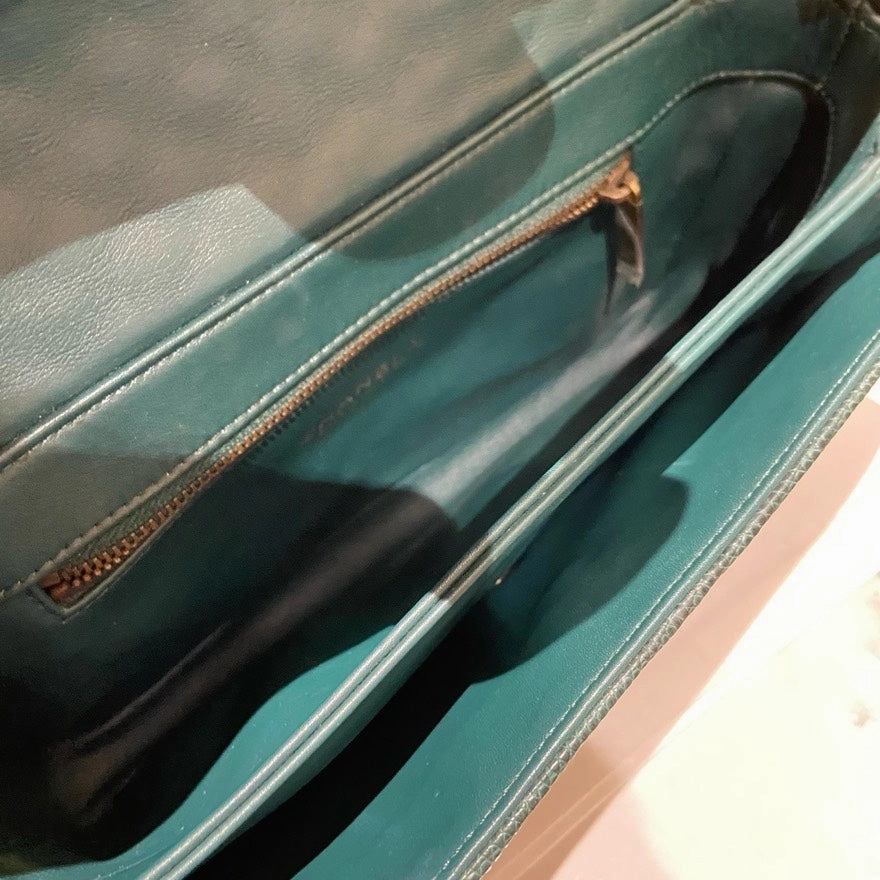 Chanel Medium Lizard Skin Shoulder Bag in Green Leather