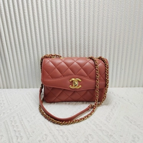 Chanel Preloved Classic Flap Bag Red Leather Shoulder Bag xr05012