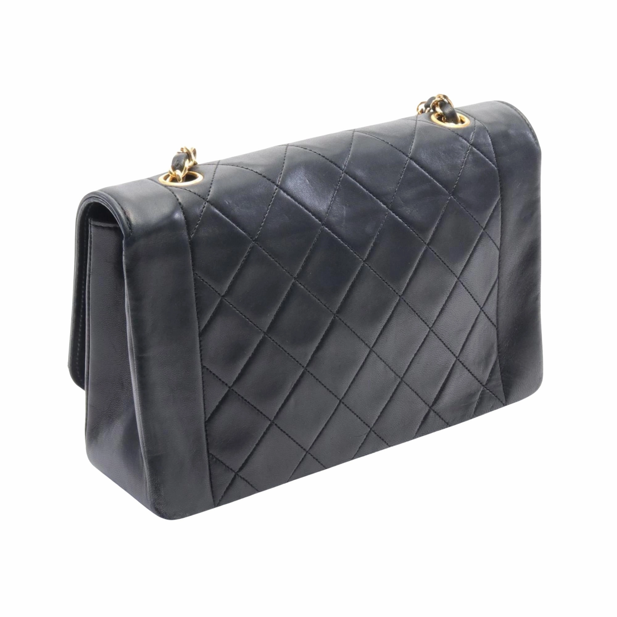 Chanel Timeless Leather Shoulder Bag (Pre-Owned)