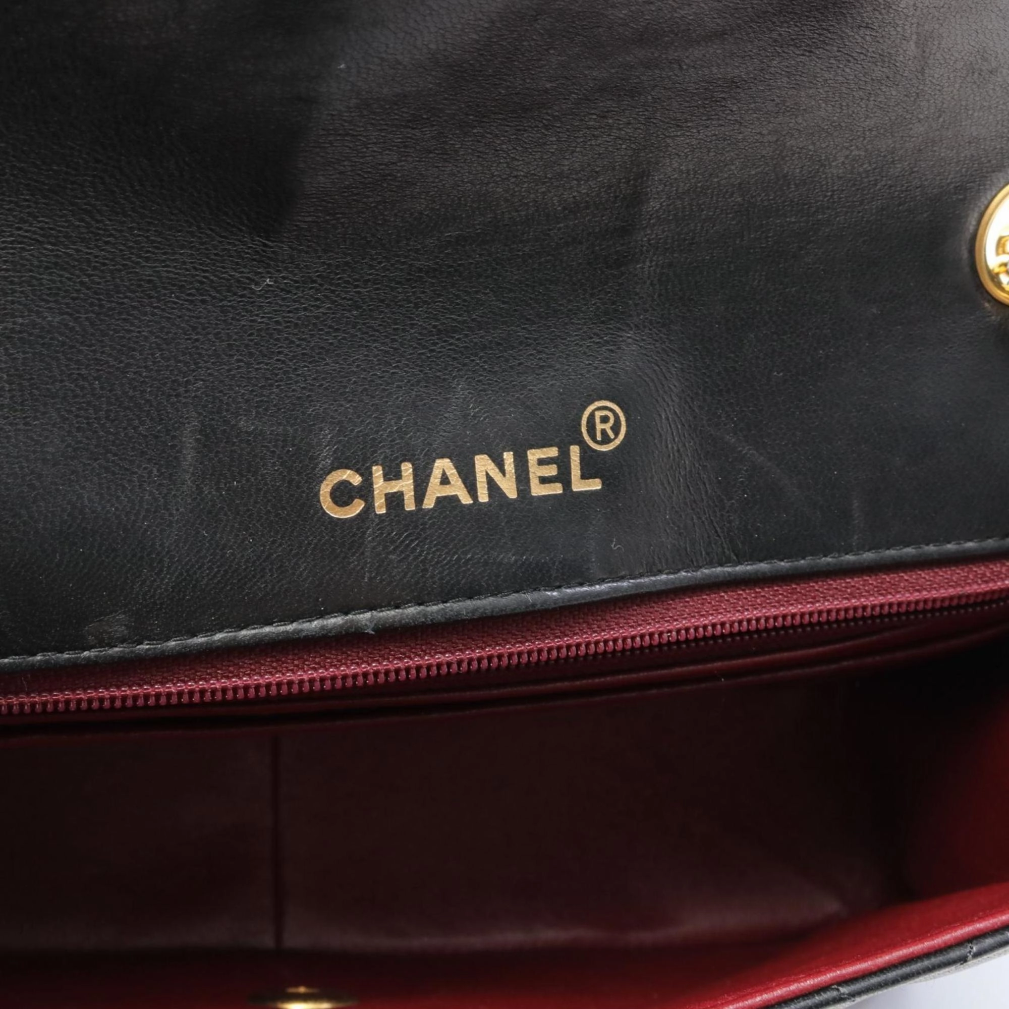 Chanel Timeless Leather Shoulder Bag (Pre-Owned)