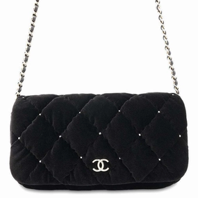 Chanel Velvet Shoulder Bag (Pre-Owned)