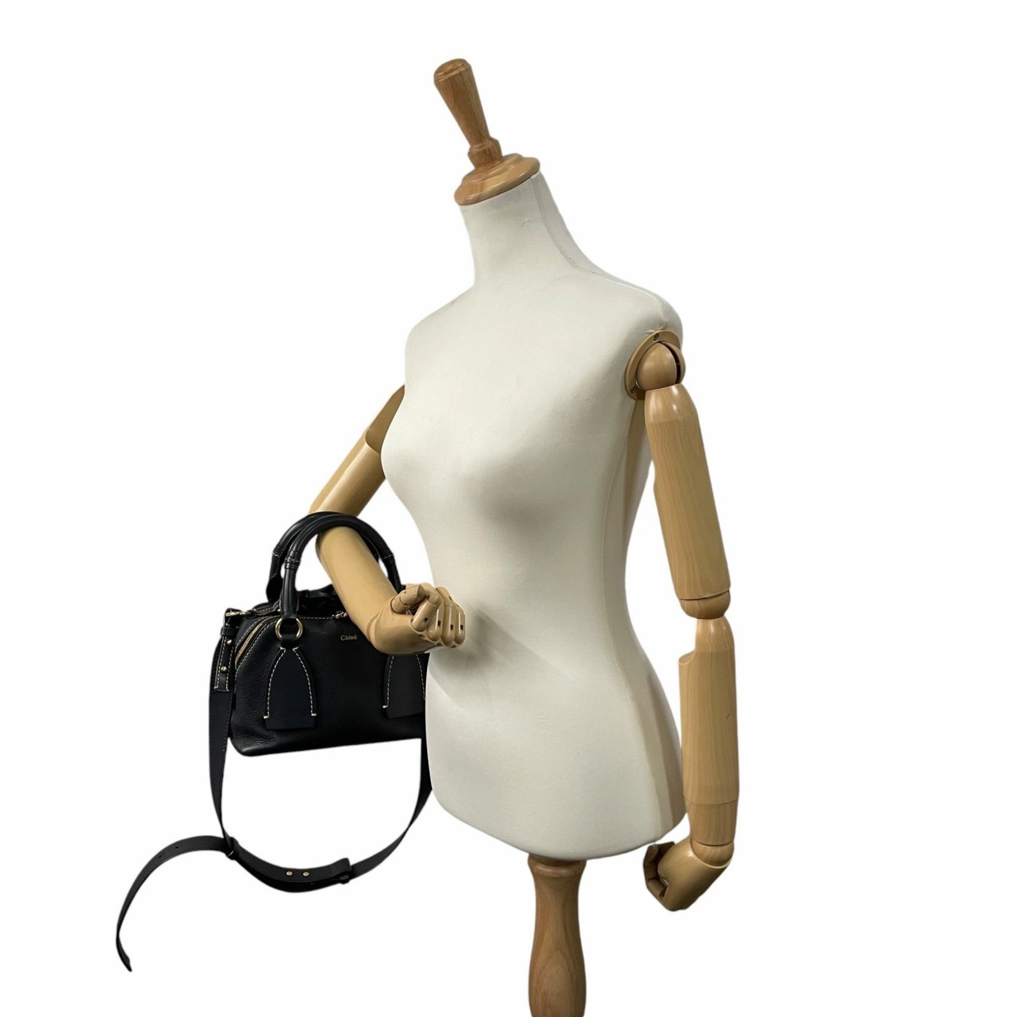 Chlo Leather Handbag Shoulder Bag (Pre-Owned)