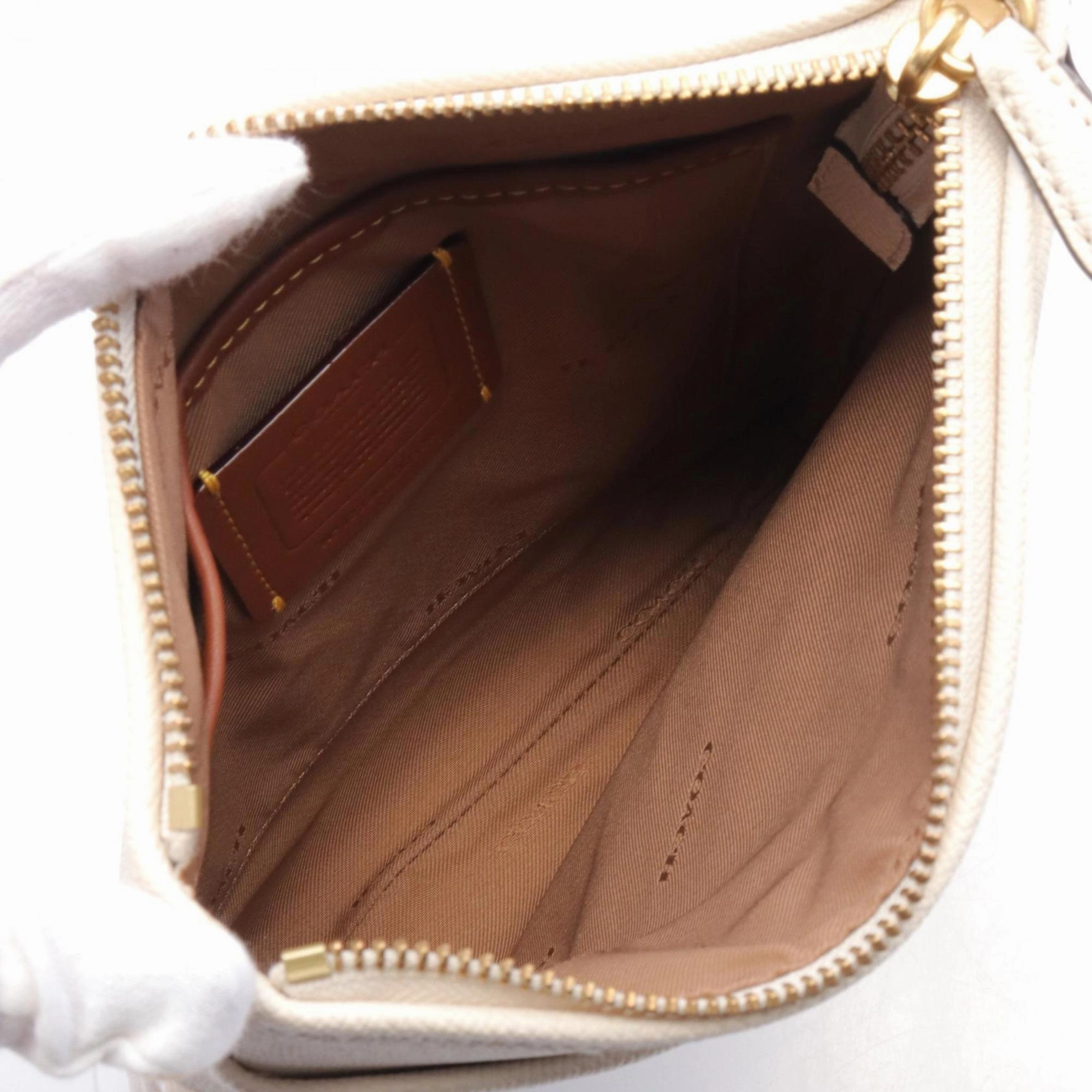Coach  Leather Shoulder Bag (Pre-Owned)