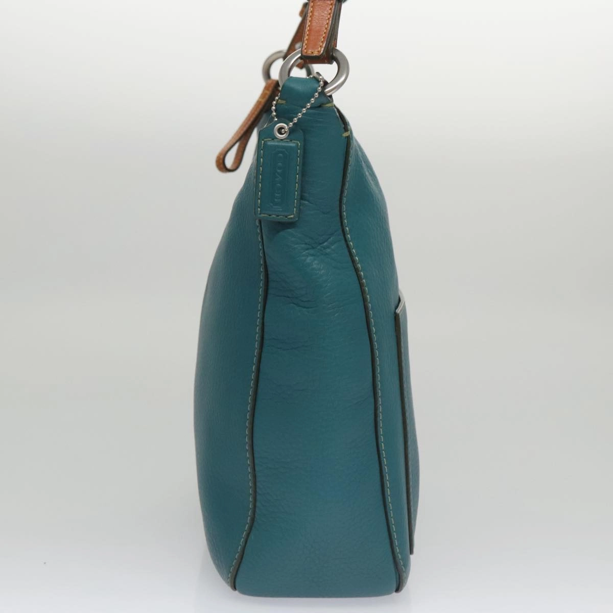 Coach  Leather Shoulder Bag (Pre-Owned)