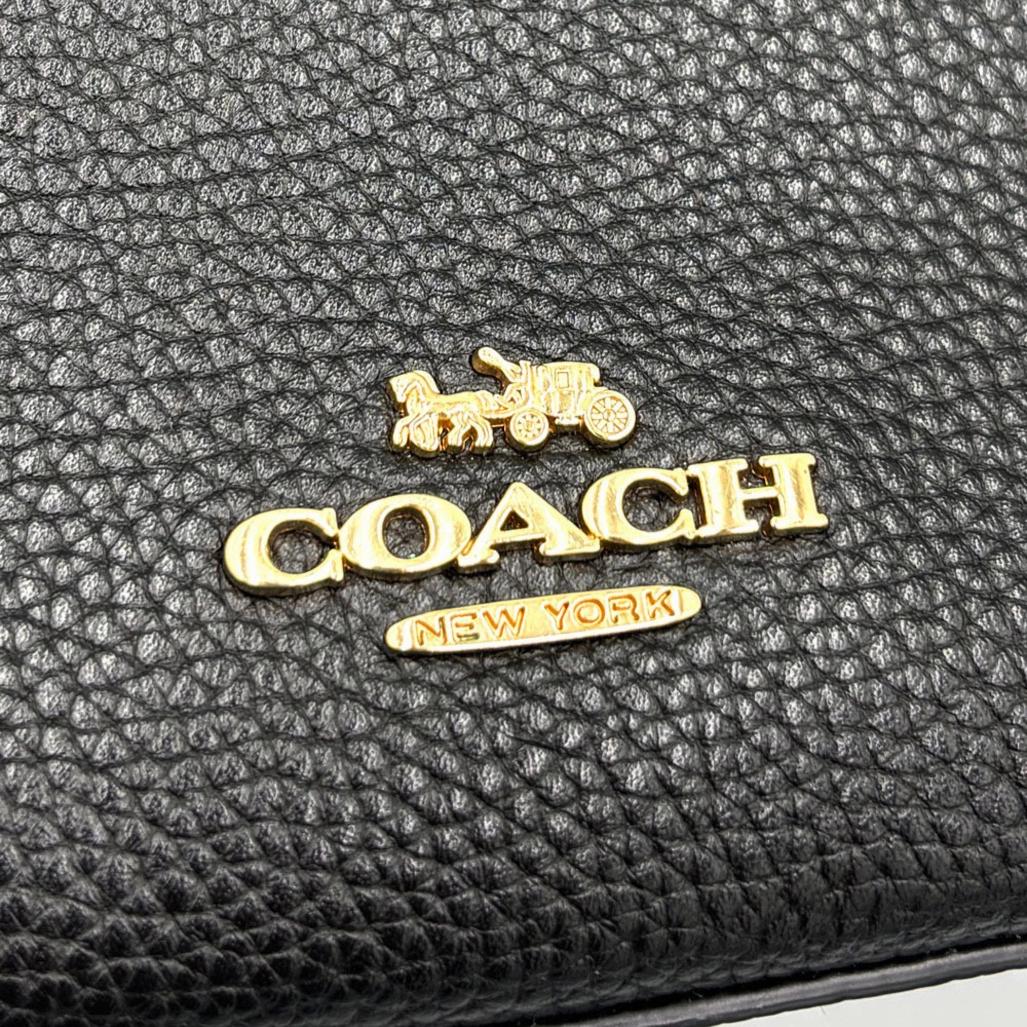 Coach Leather Shoulder Bag (Pre-Owned)