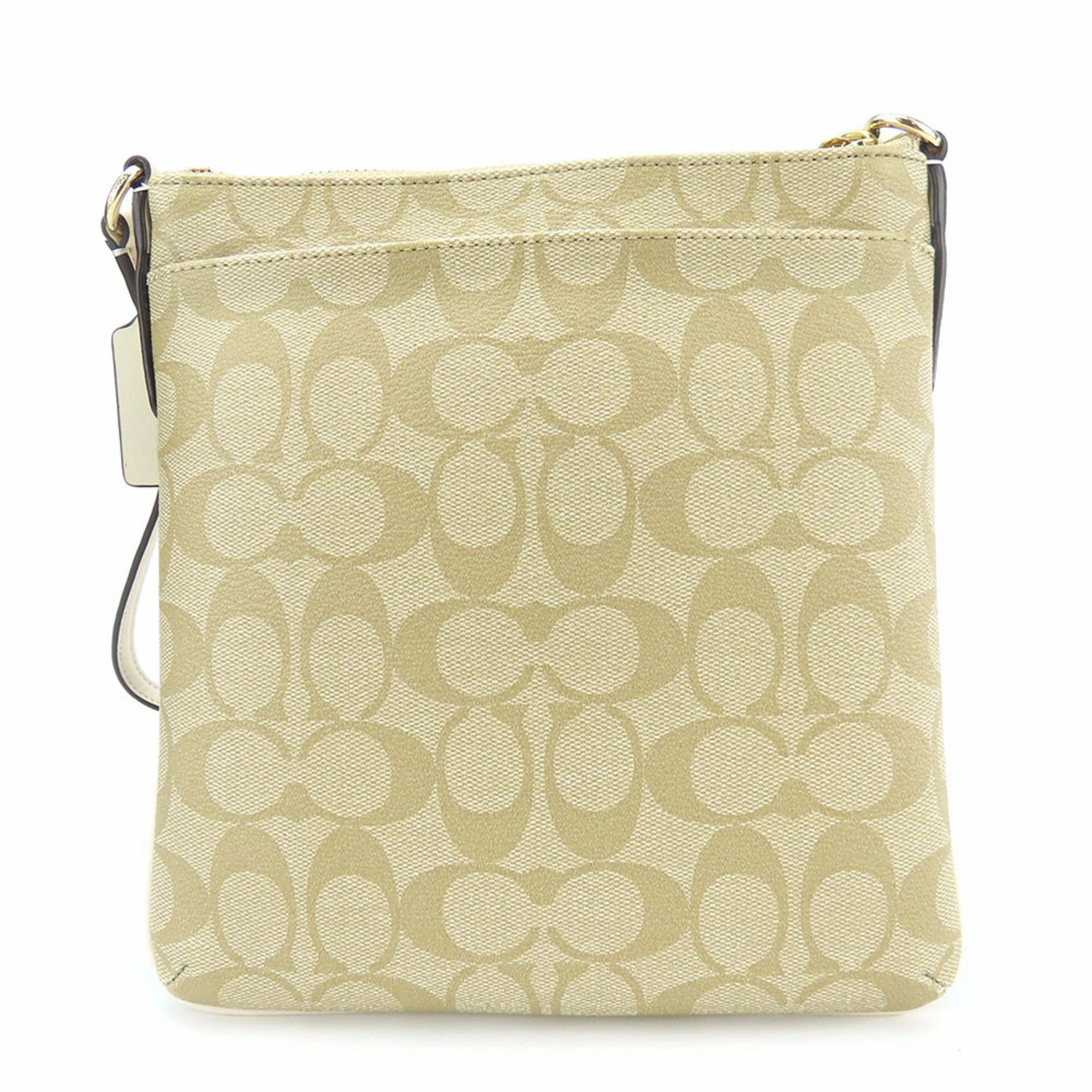 Coach Signature  Off- Pvc Leather Shoulder Bag (Pre-Owned)
