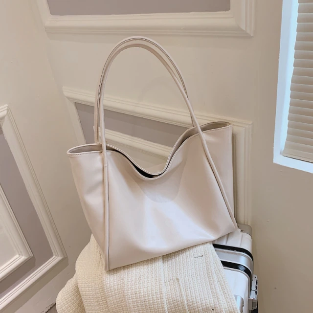 Columbo Women's Designer Shoulder Handbag
