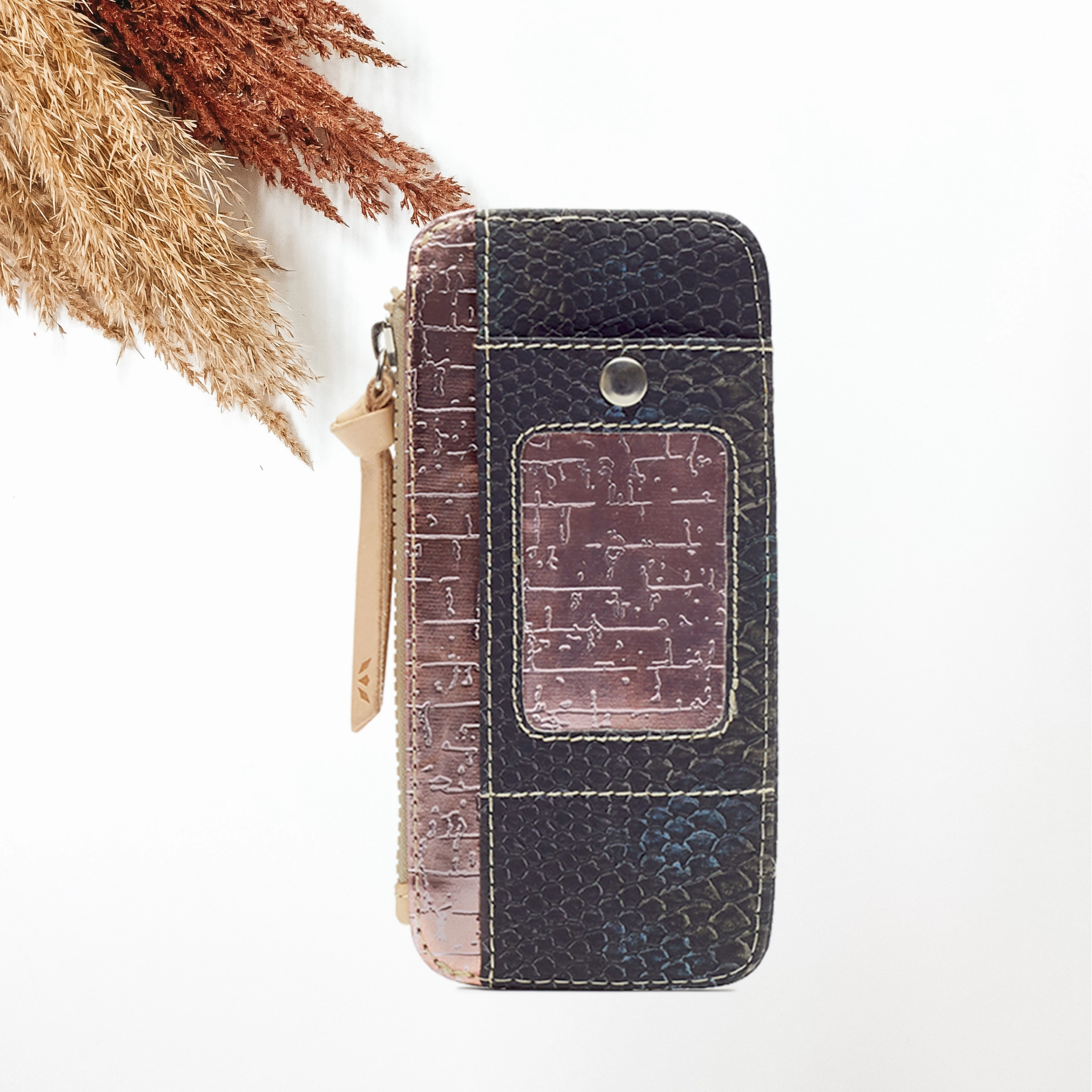 Consuela | Rattler Card Organizer