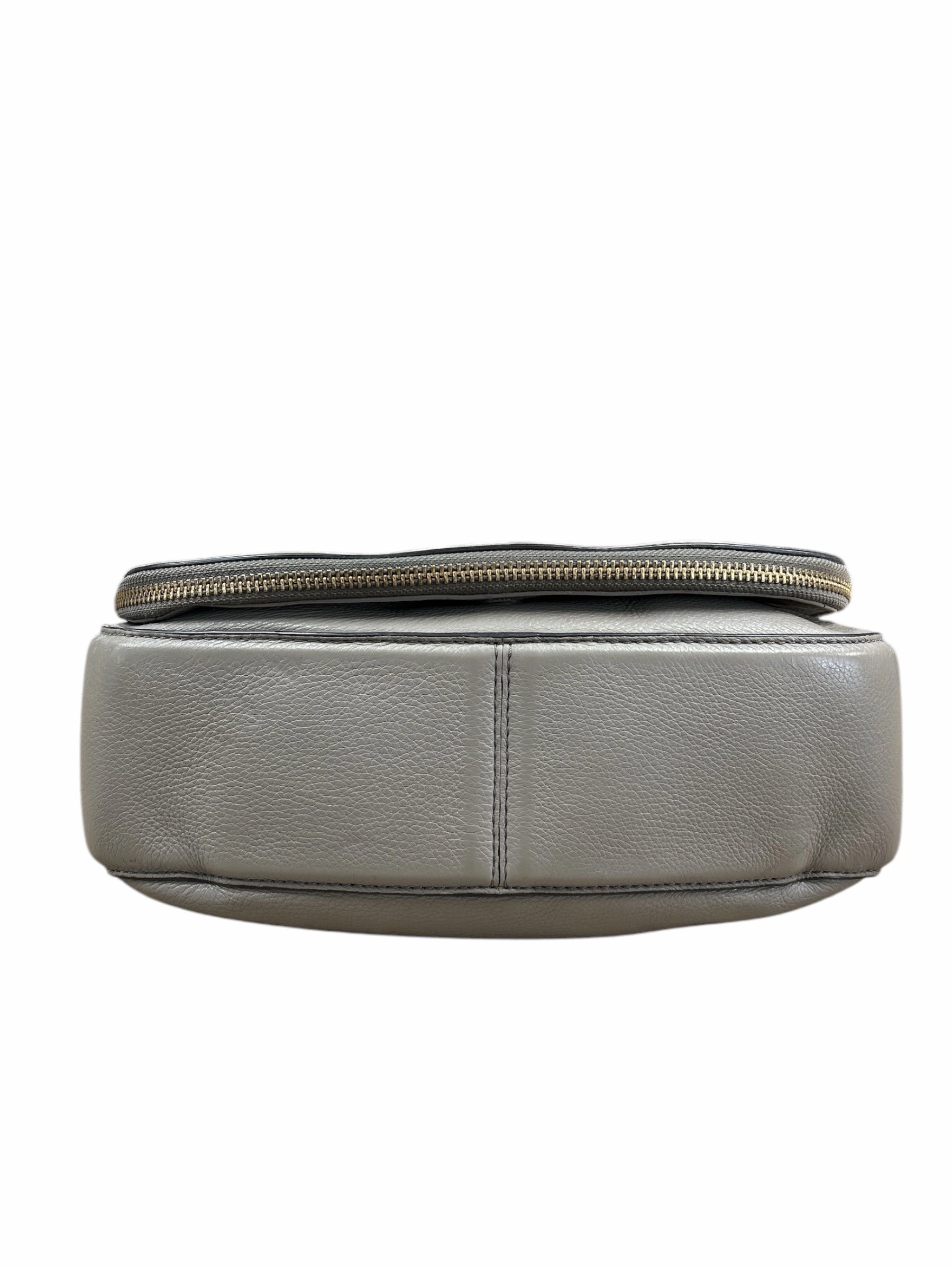 Crossbody Luxury Designer By Marc Jacobs, Size: Medium