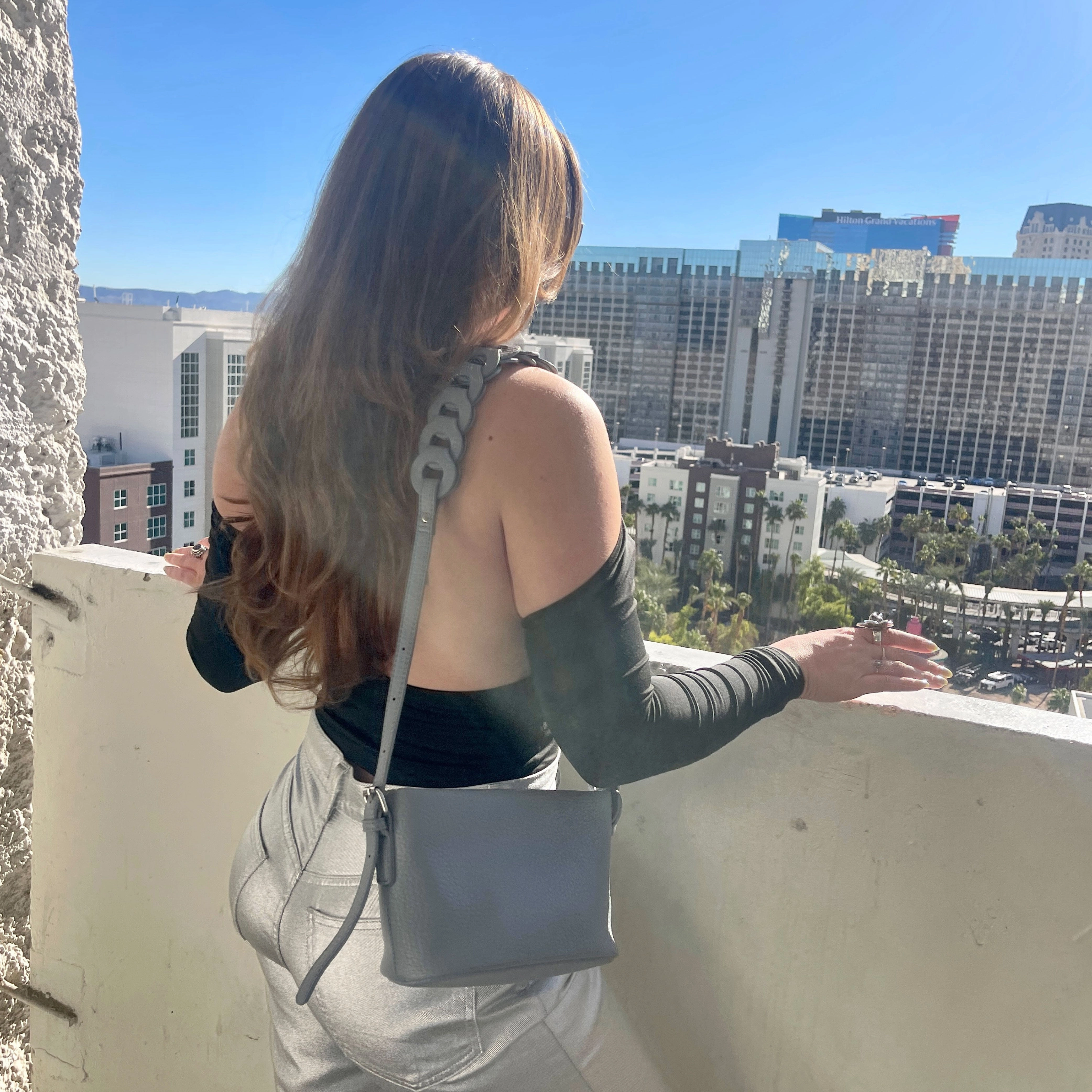 Daisy Crossbody with braided shoulder strap