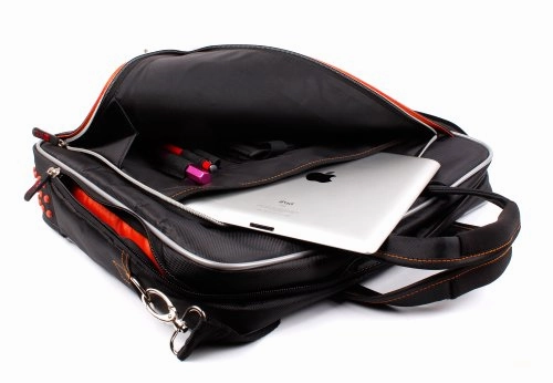 Duragadget "Travel" Professional Quality 15.6" Laptop Bag / Carry Case With Super Strong Padded