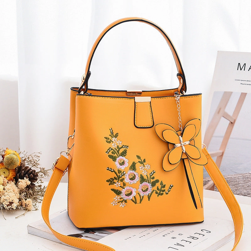 Fashion Casual Embroidered One-shoulder Diagonal Bag