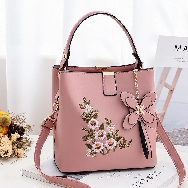 Fashion Casual Embroidered One-shoulder Diagonal Bag