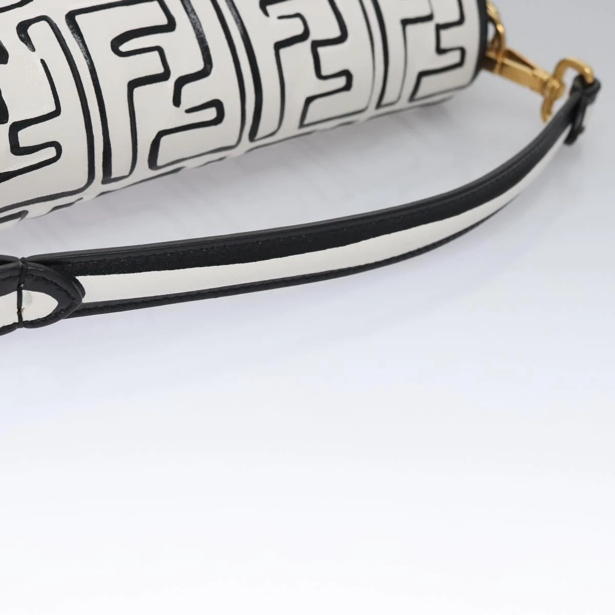 Fendi Baguette Canvas Shoulder Bag (Pre-Owned)