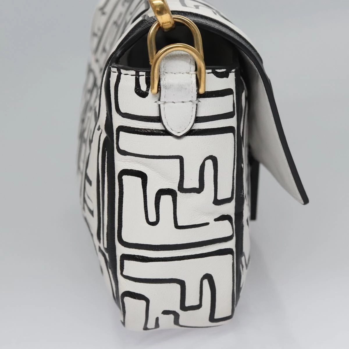 Fendi Baguette Canvas Shoulder Bag (Pre-Owned)
