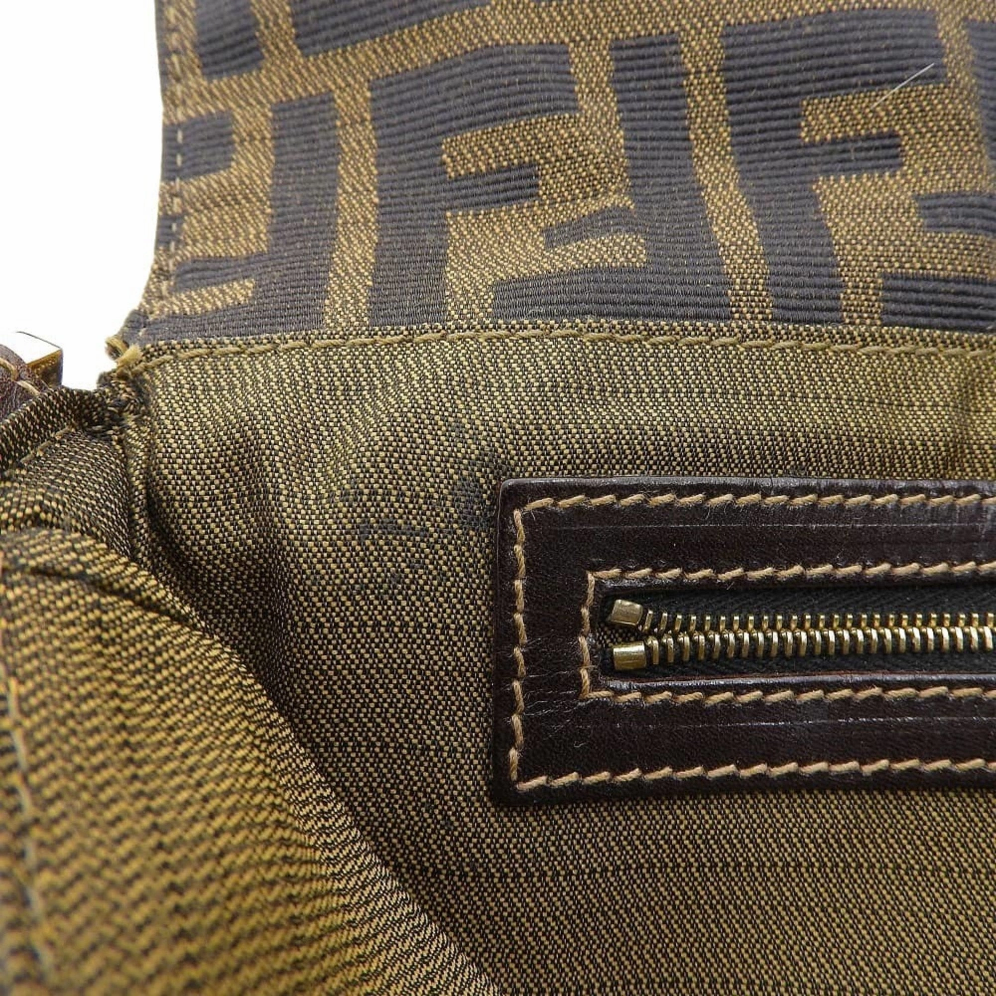 Fendi Canvas Leather Shoulder Bag (Pre-Owned)