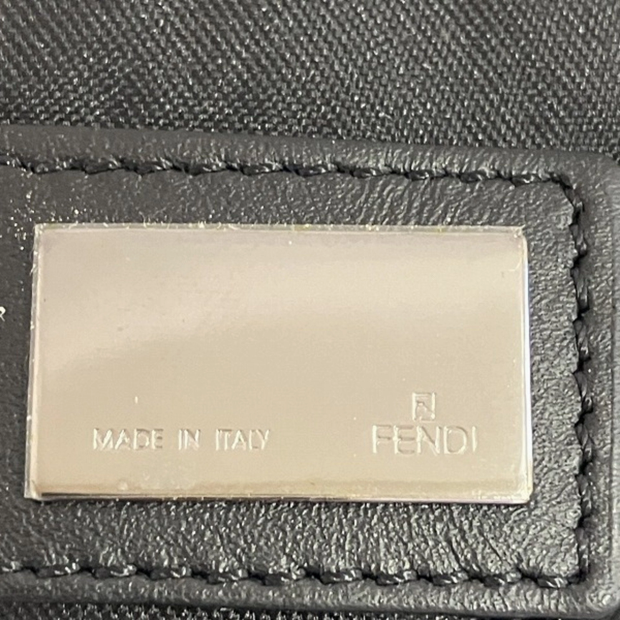 Fendi Canvas Leather Shoulder Bag (Pre-Owned)