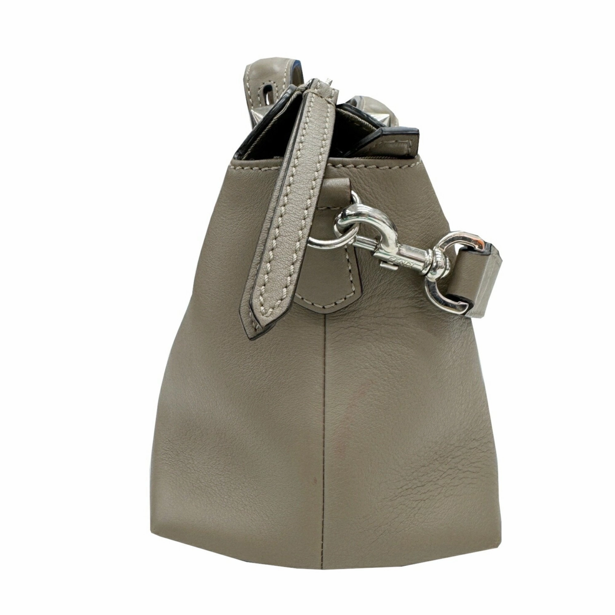 Fendi Leather Handbag Shoulder Bag (Pre-Owned)