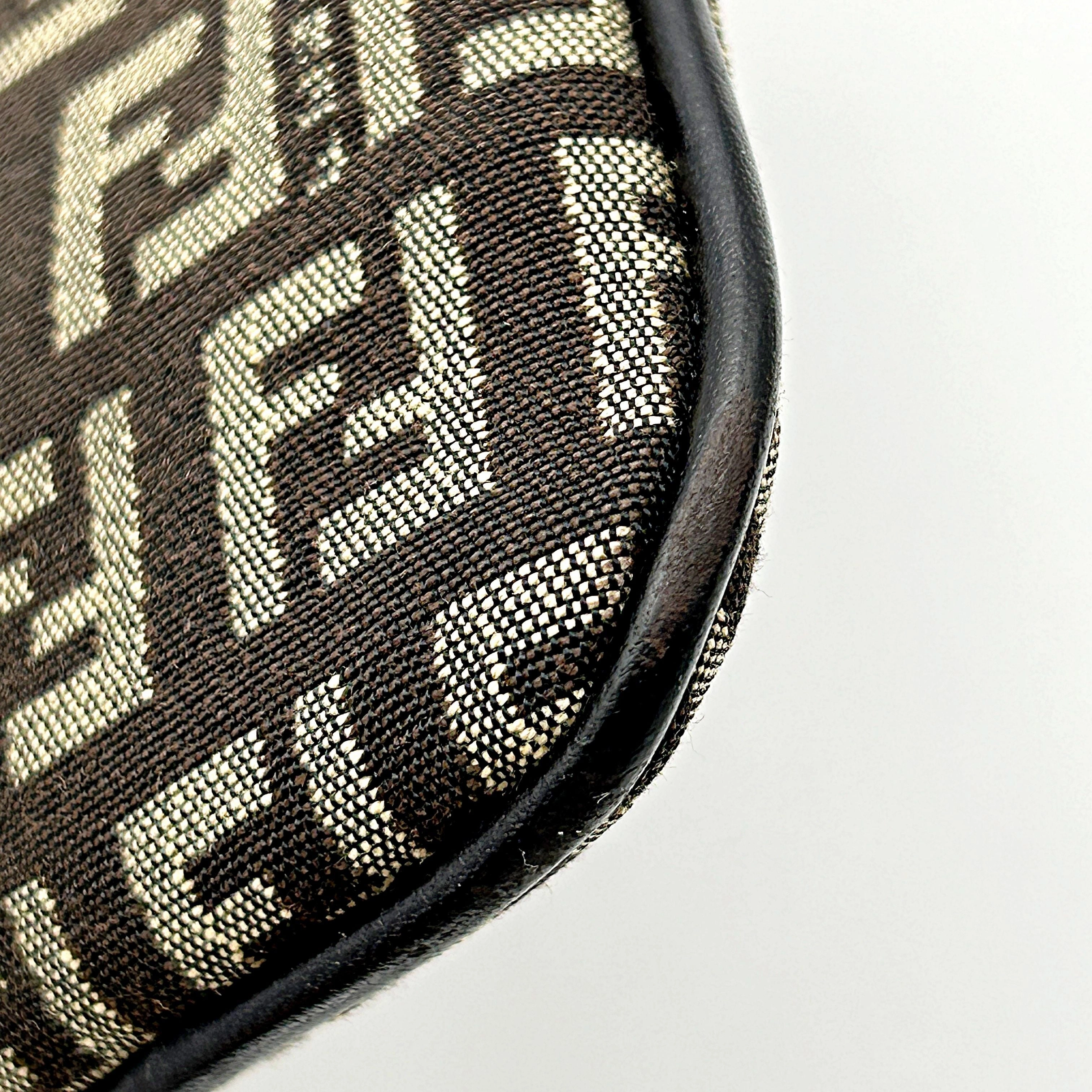 FENDI Zucchino Crossbody Dark Brown fe8830cc