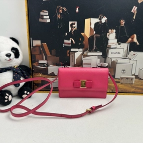Ferragamo Vara Bow Pink Crossbody Bag