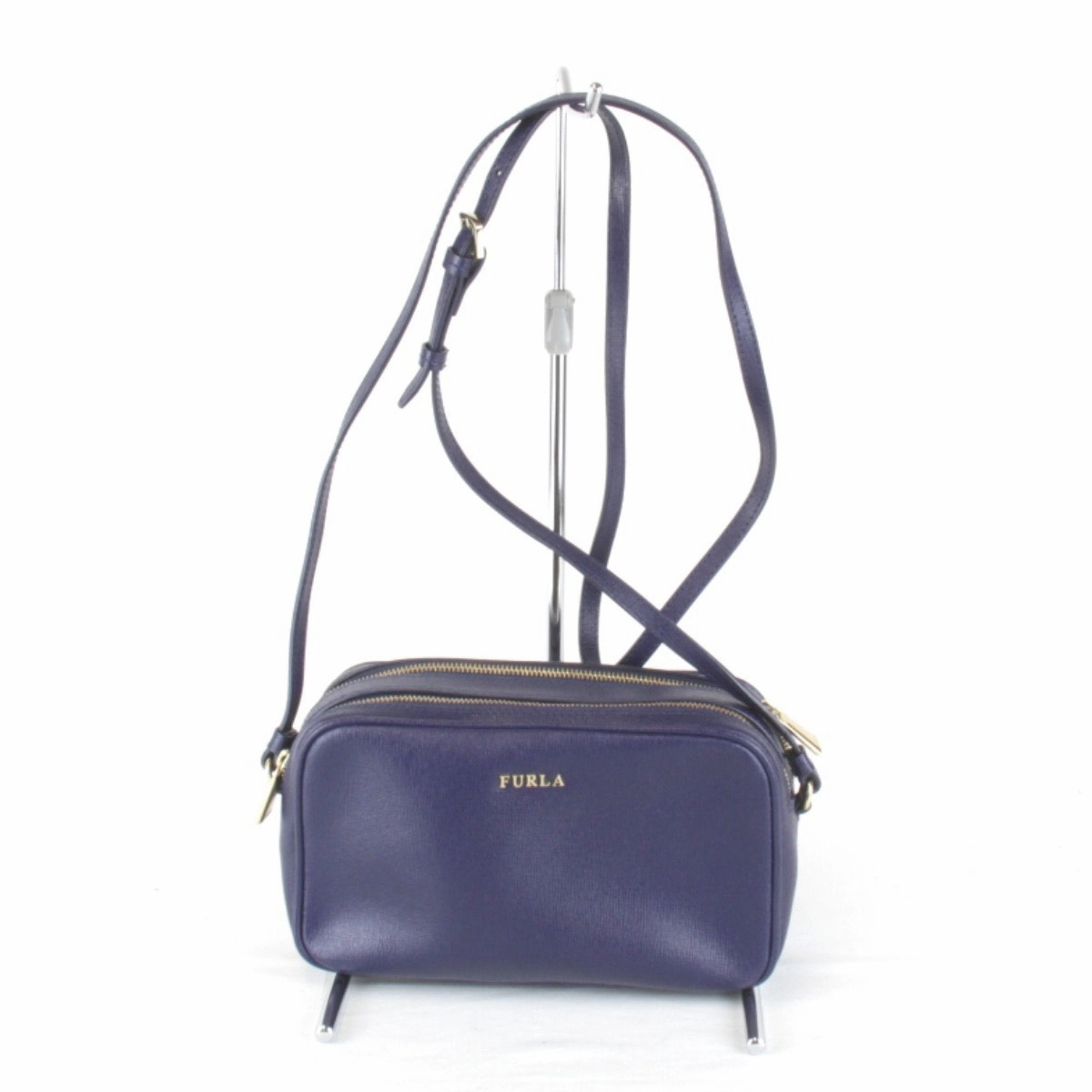 Furla Leather Shoulder Bag (Pre-Owned)
