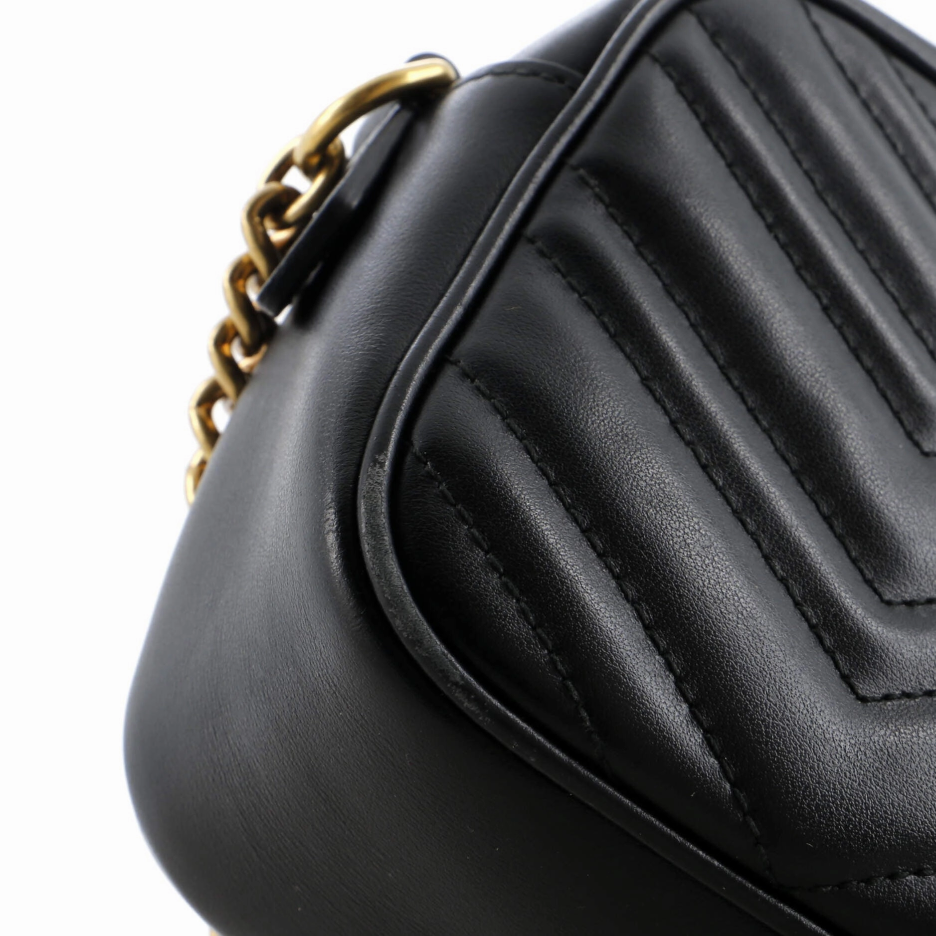 GG Marmont Shoulder Bag Matelasse Leather Small