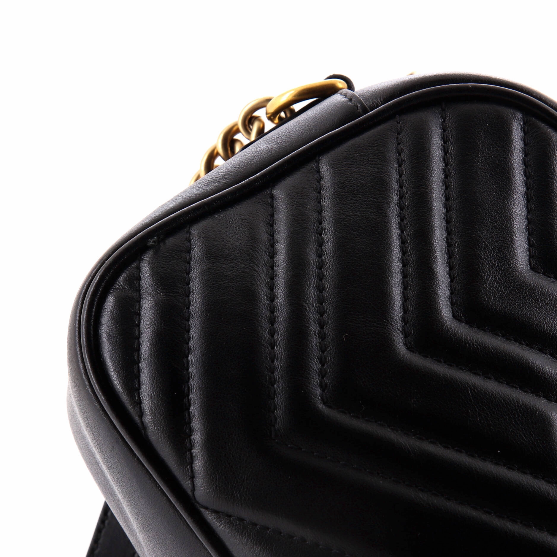 GG Marmont Shoulder Bag Matelasse Leather Small