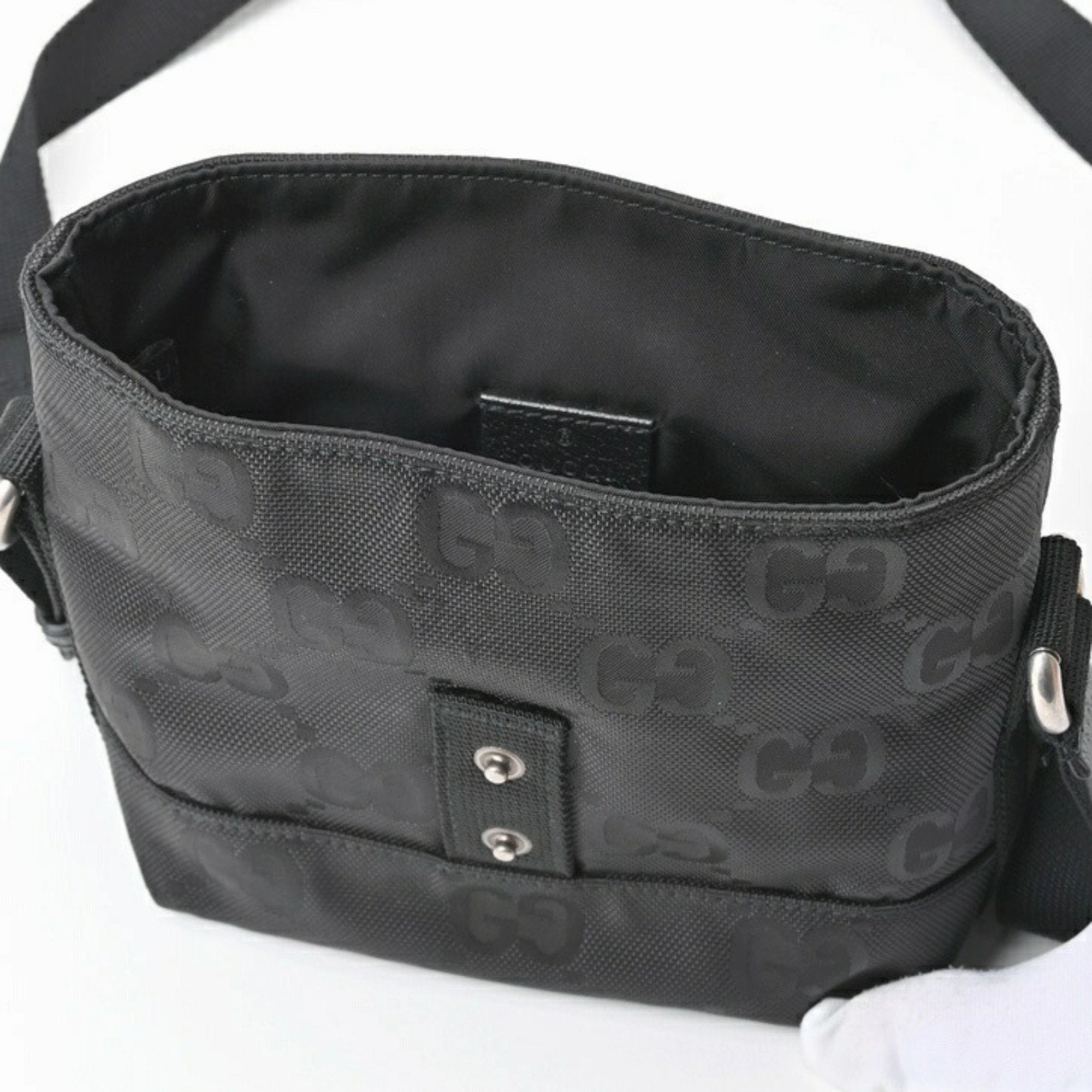 GG Nylon Messenger Crossbody Bag