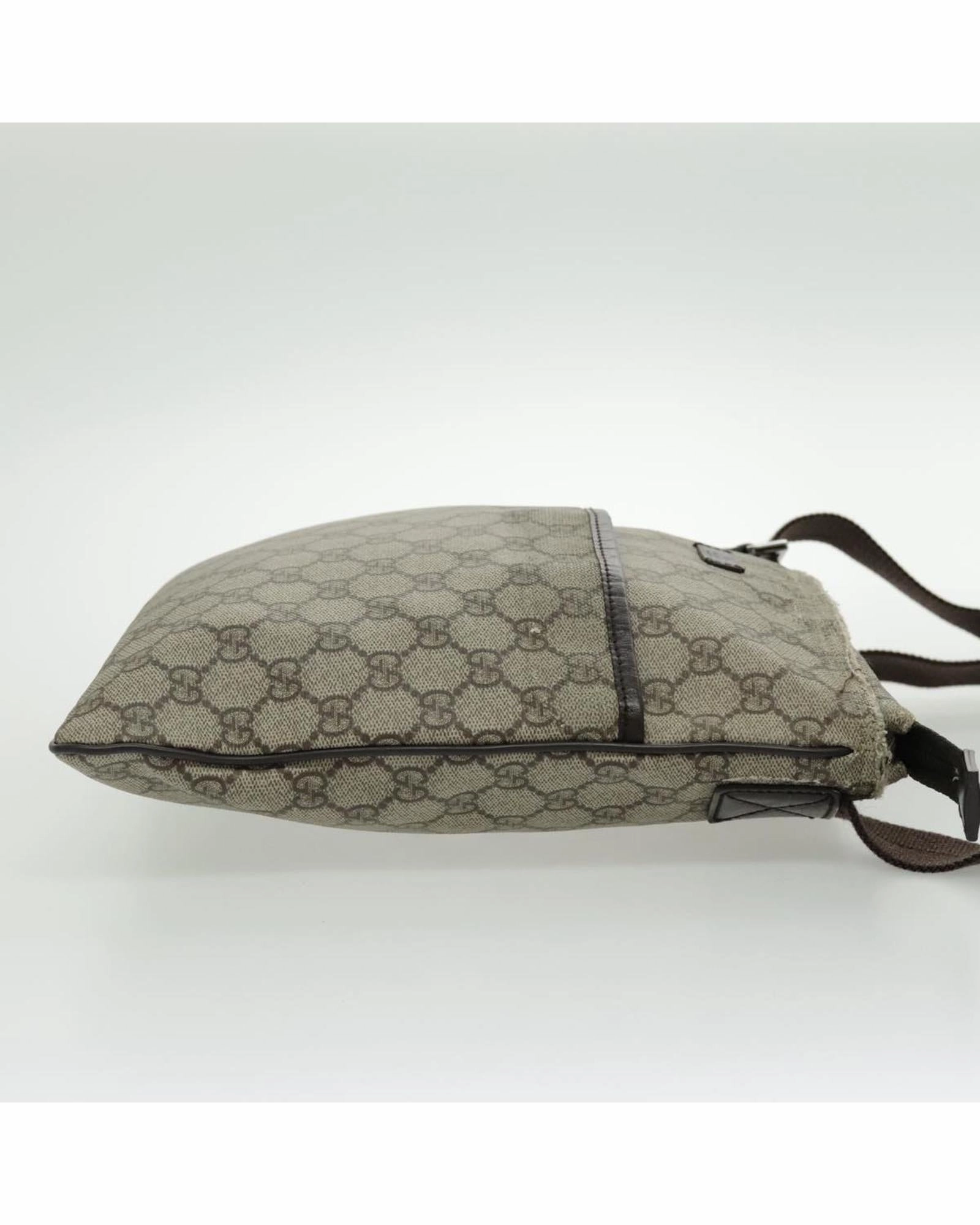GG Supreme Canvas Crossbody Bag
