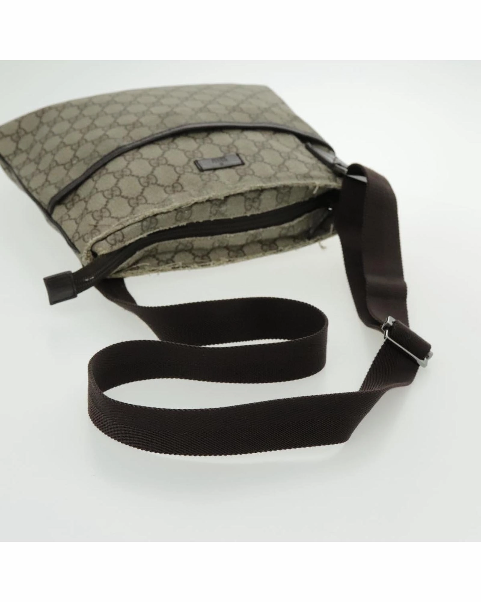 GG Supreme Canvas Crossbody Bag