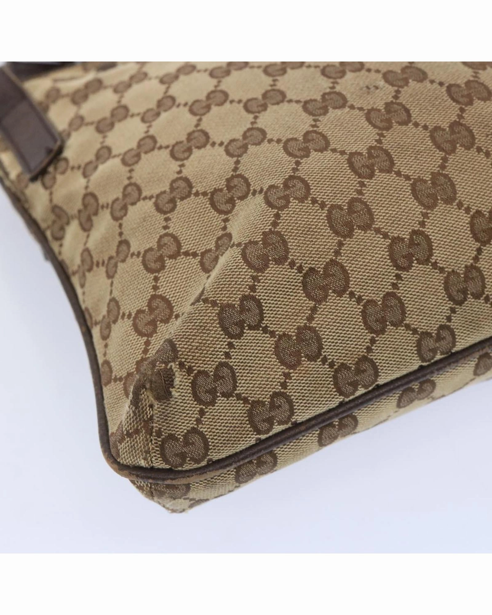 GG Supreme Messenger Crossbody Bag