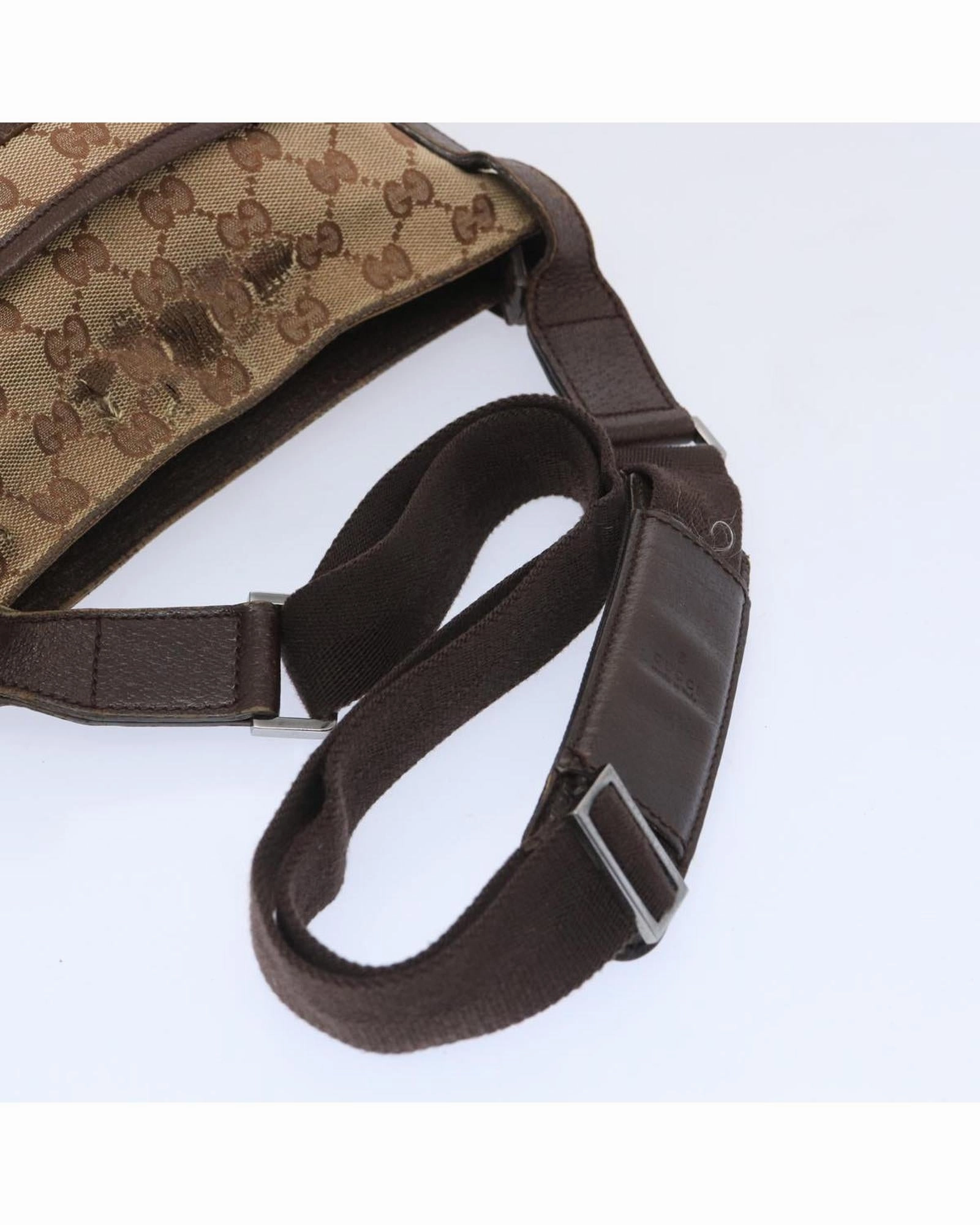 GG Supreme Messenger Crossbody Bag
