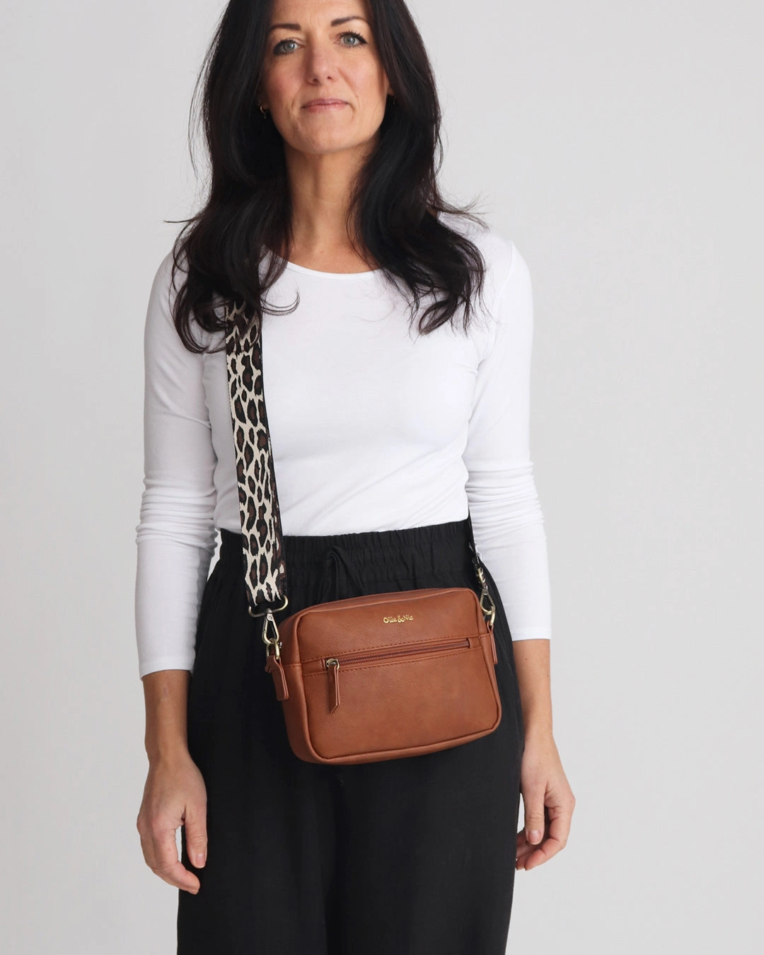 Gigi Crossbody - Tan