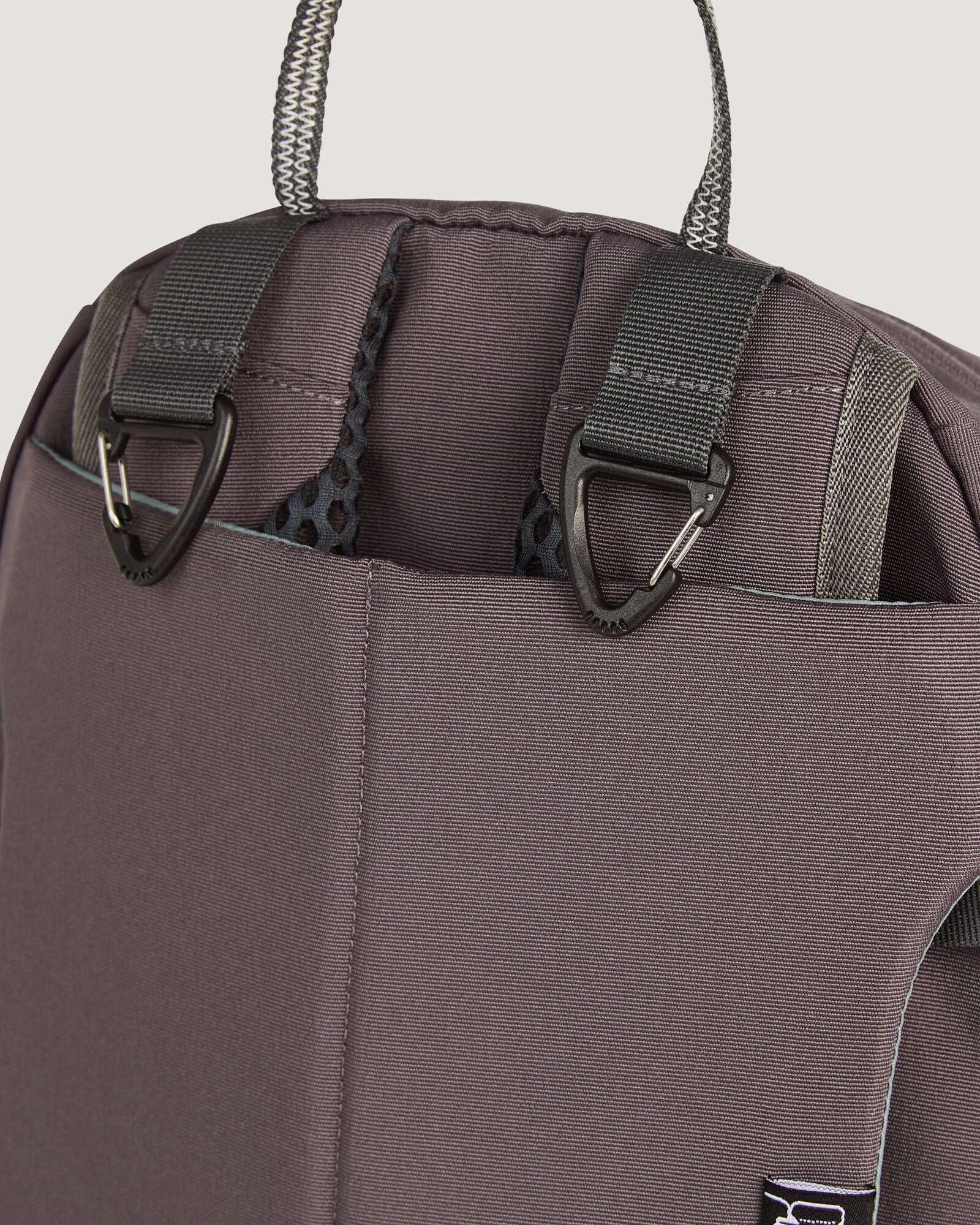 Gluon Beyond Backpack - 18L - Light Quartz