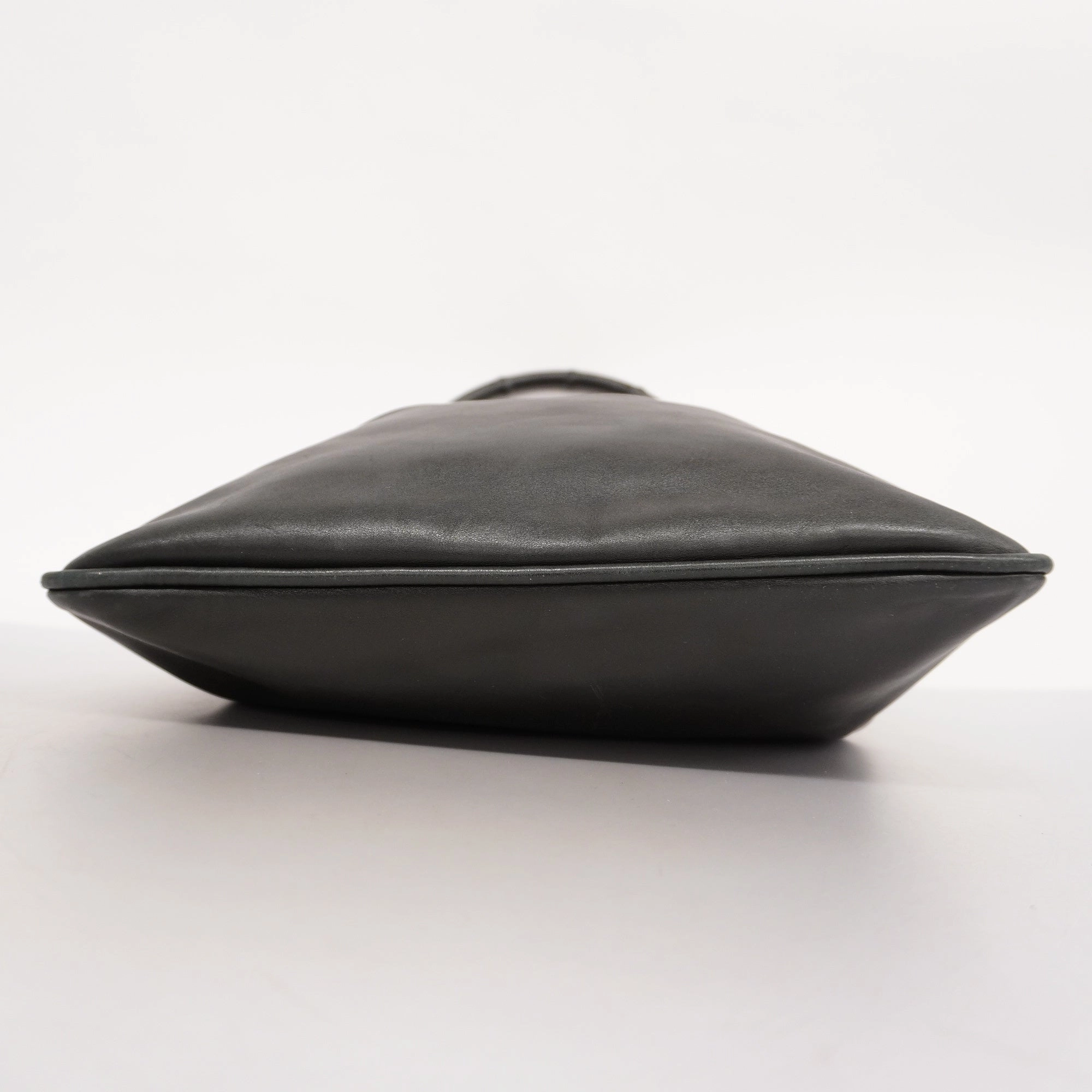 GUCCI  Bamboo Shoulder Bag 001 4006 Women's Leather Shoulder Bag Black