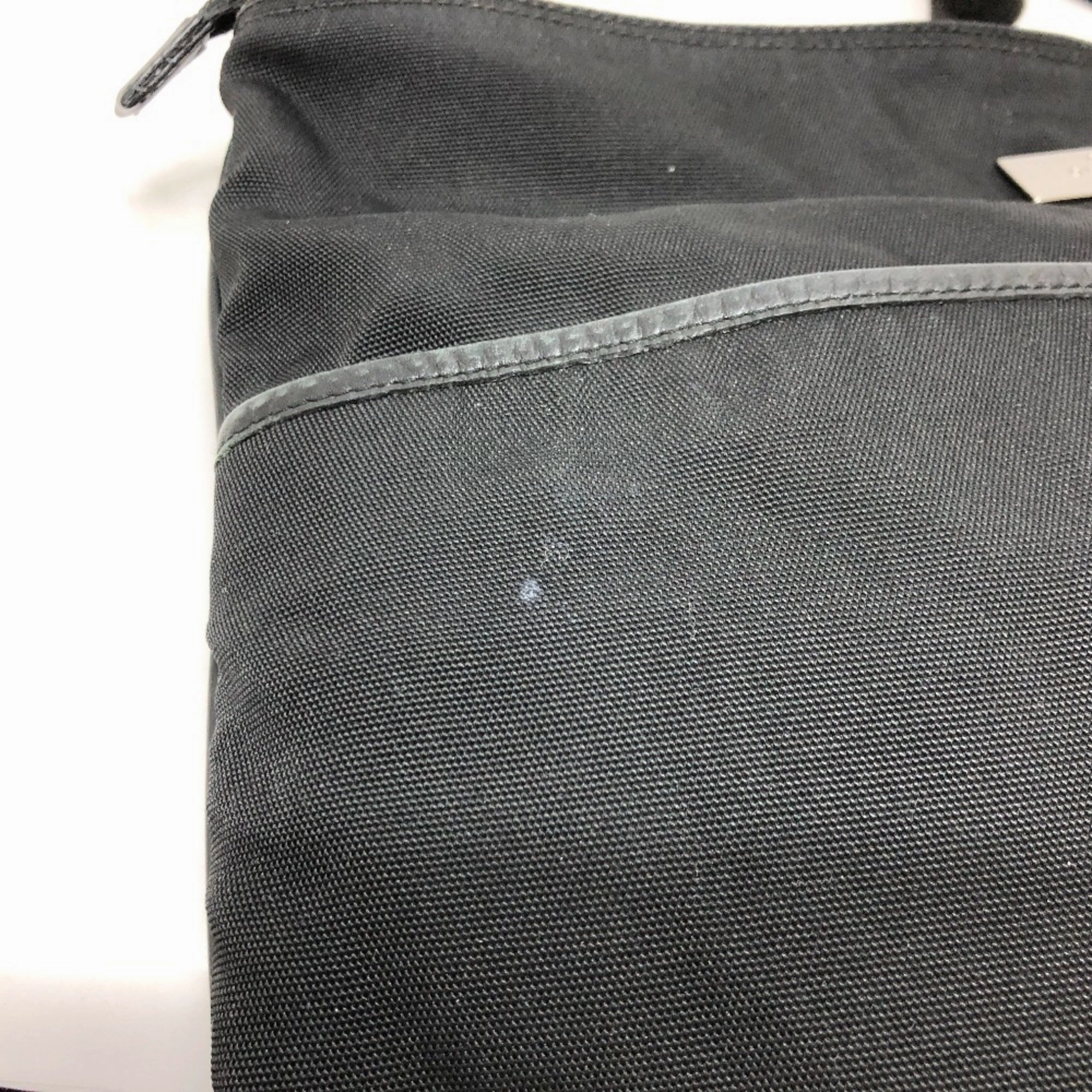 Gucci Black Cloth Shoulder Bag ()