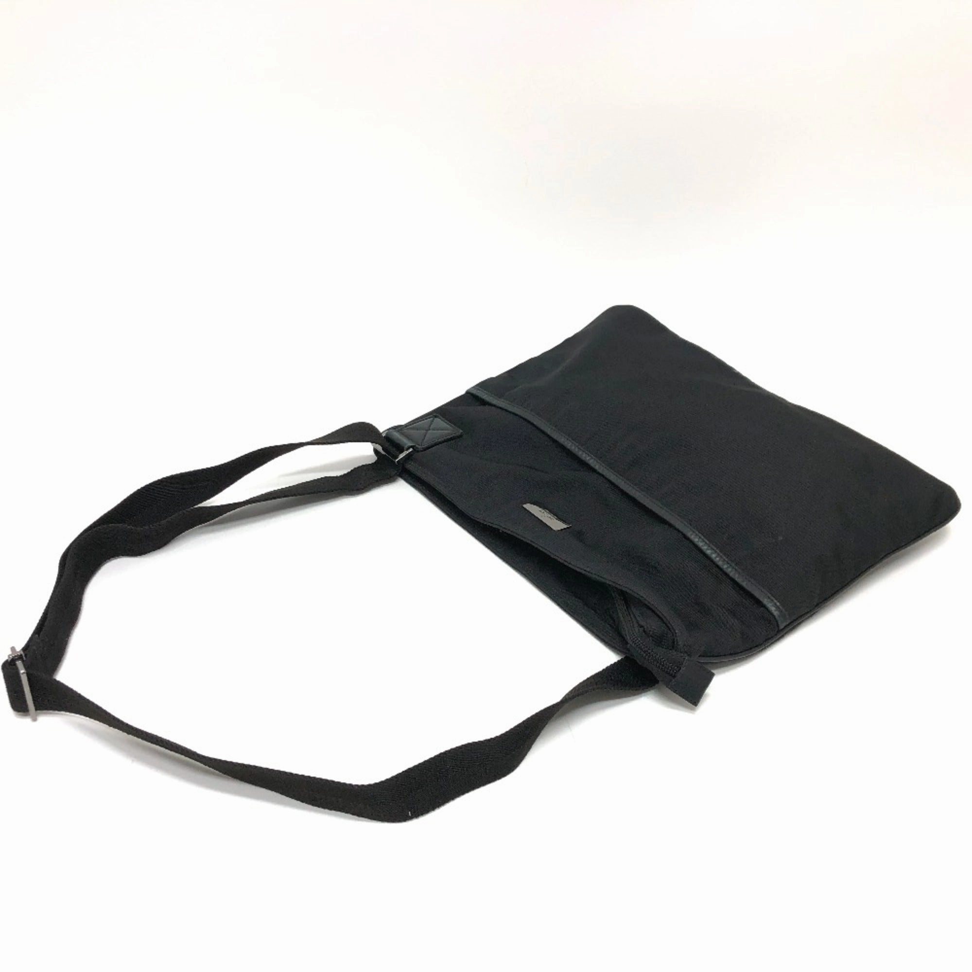 Gucci Black Cloth Shoulder Bag ()