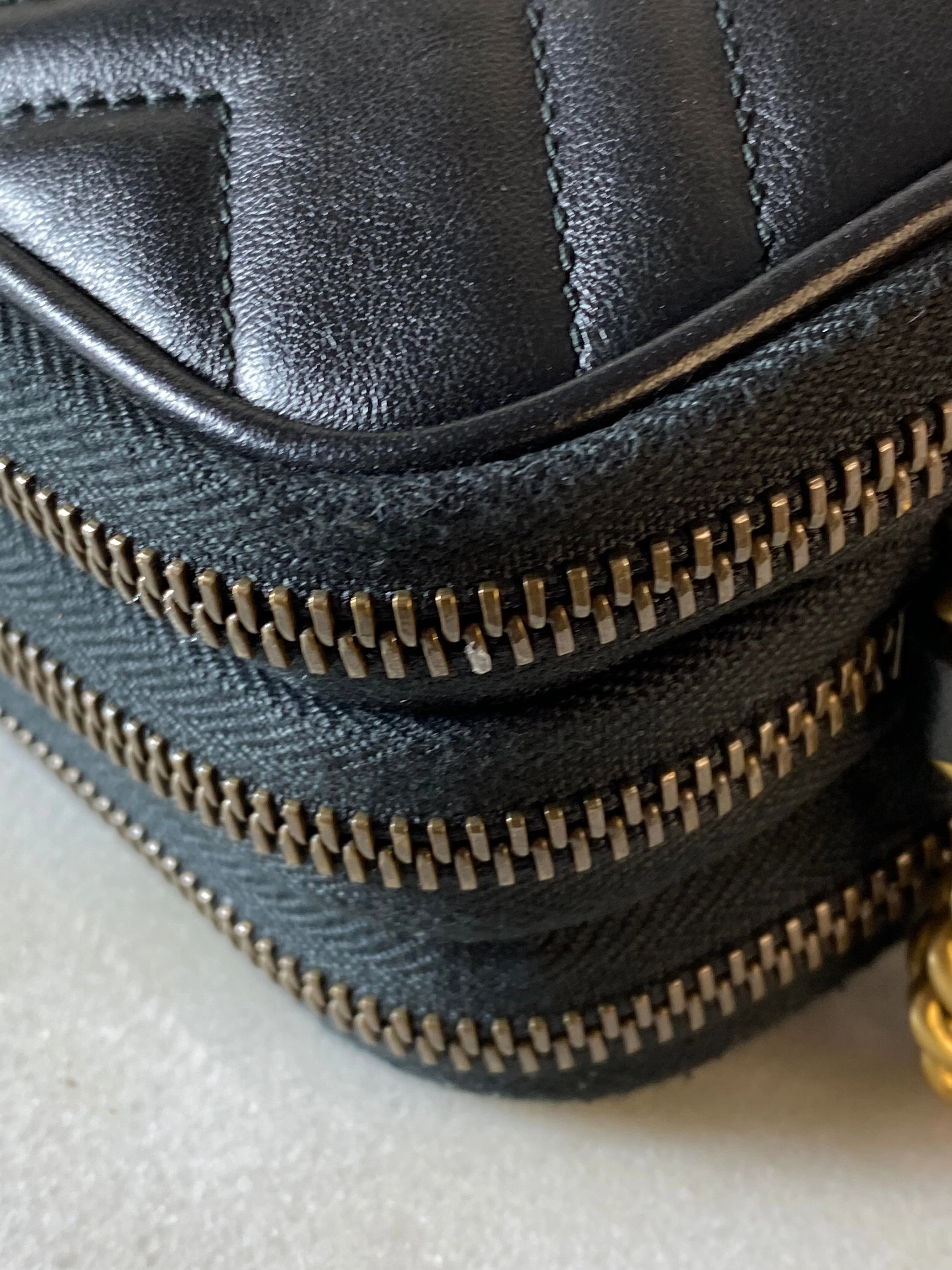 Gucci Black GG Marmont Crossbody Bag