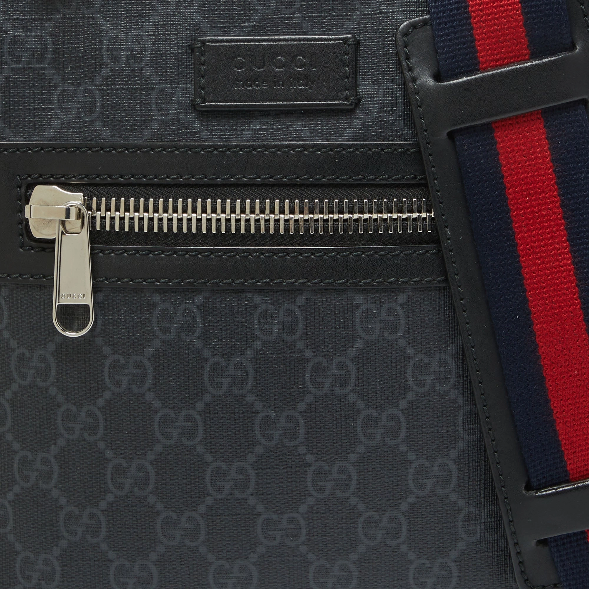 Gucci Black Gg Supreme Canvas And Leather Crossbody Bag
