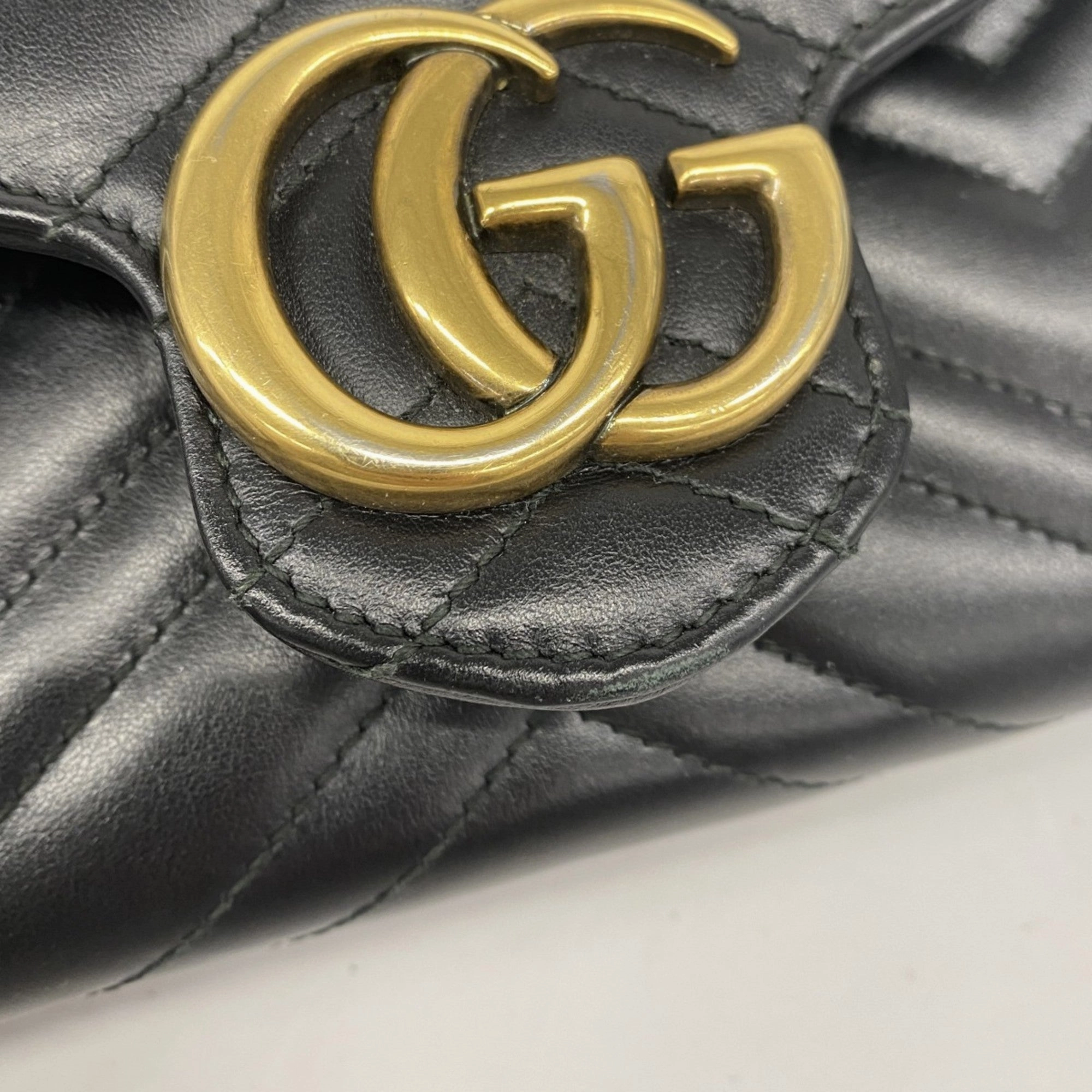 Gucci Black Leather Chain/Shoulder Wallet ()