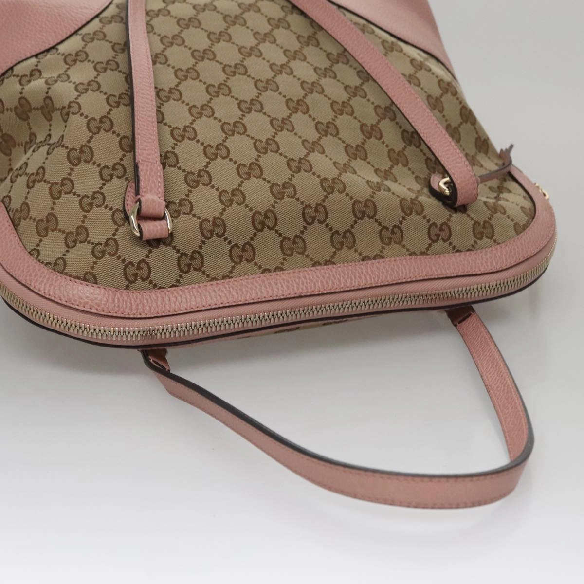 Gucci Bree Beige Canvas Shoulder Bag ()