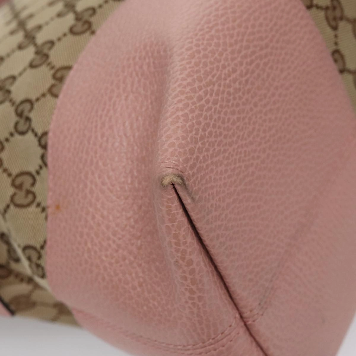 Gucci Bree Beige Canvas Shoulder Bag ()