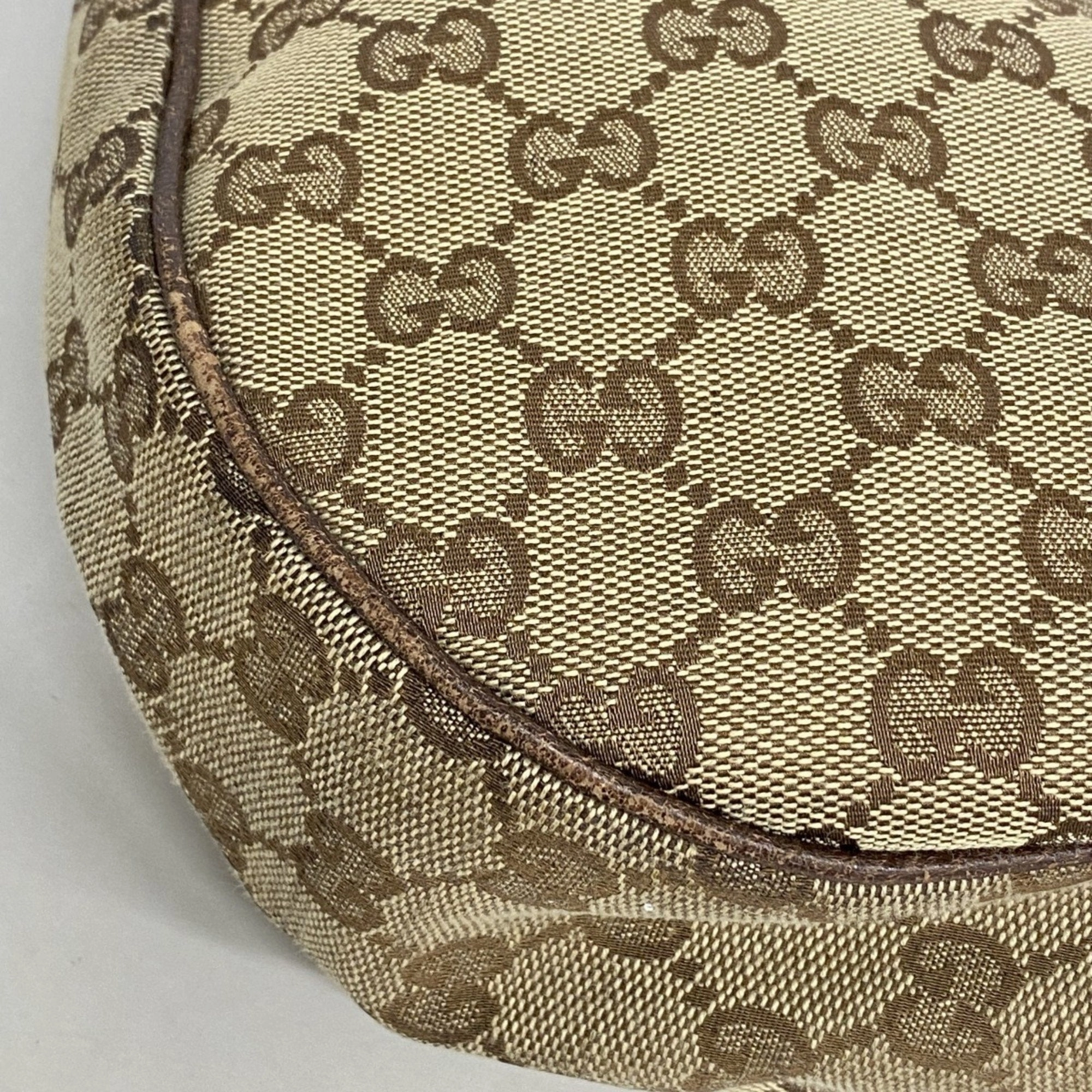 Gucci Canvas Shoulder Bag (Pre-Owned)