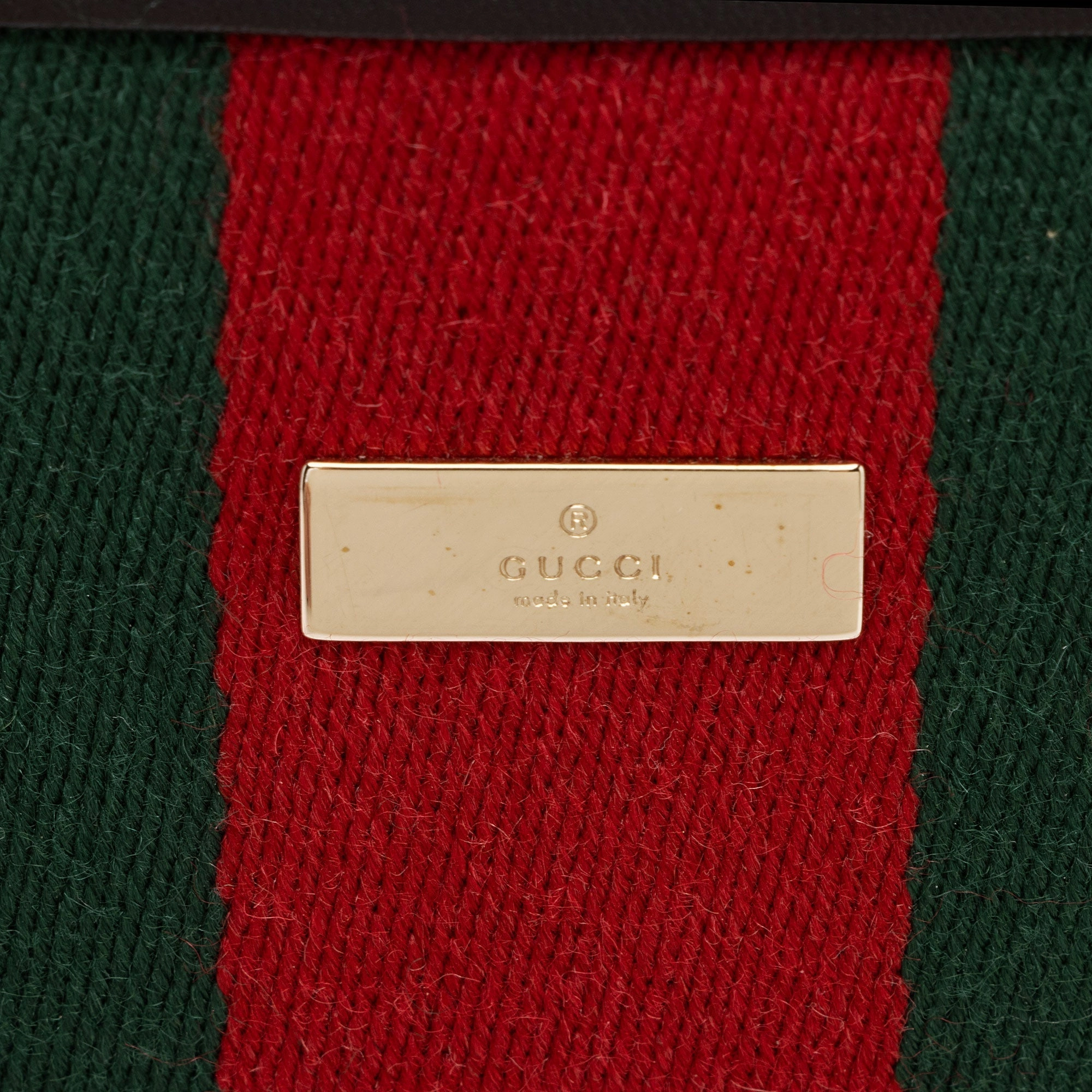 Gucci Canvas Web Shoulder Bag (SHF-KhYFg1)
