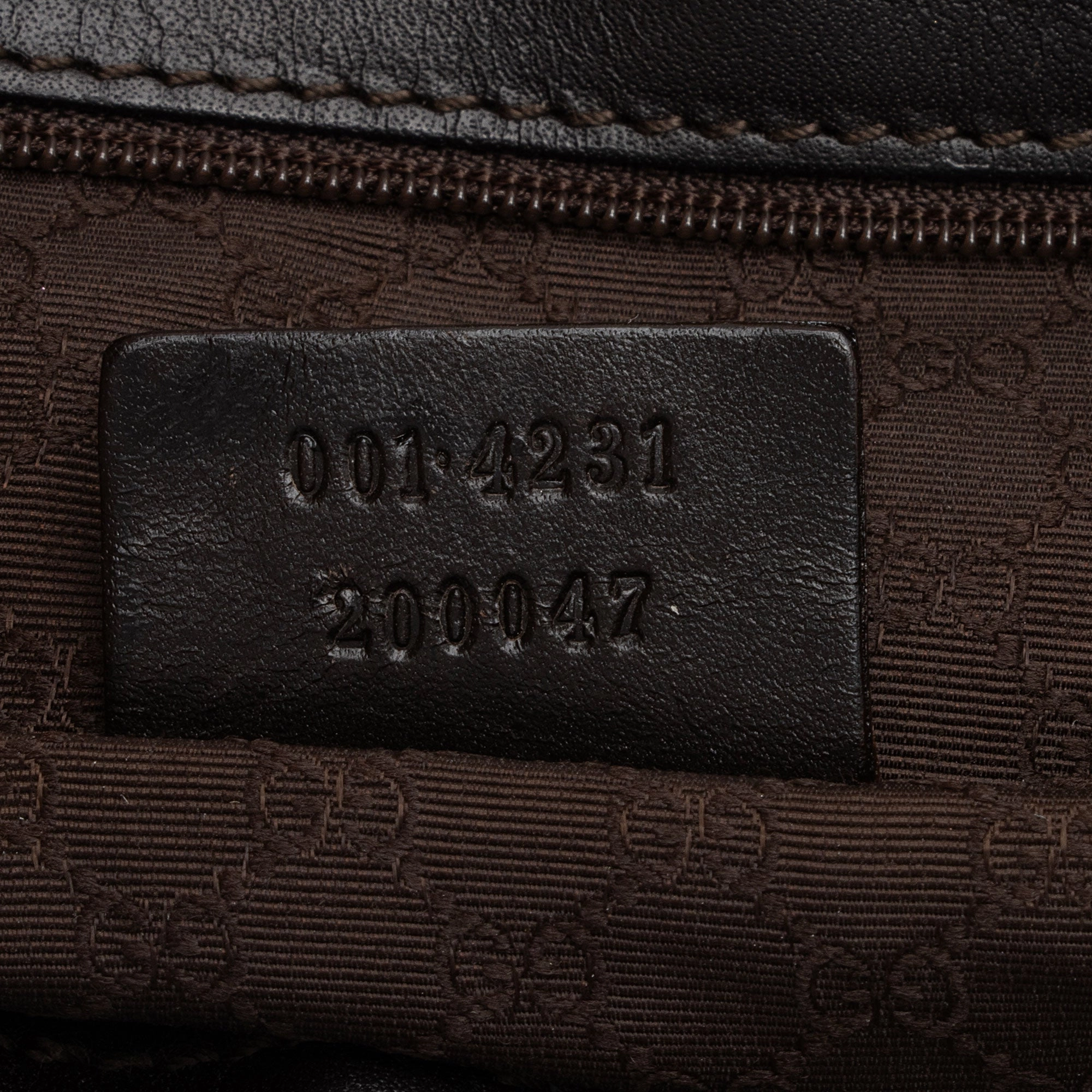Gucci Canvas Web Shoulder Bag (SHF-KhYFg1)