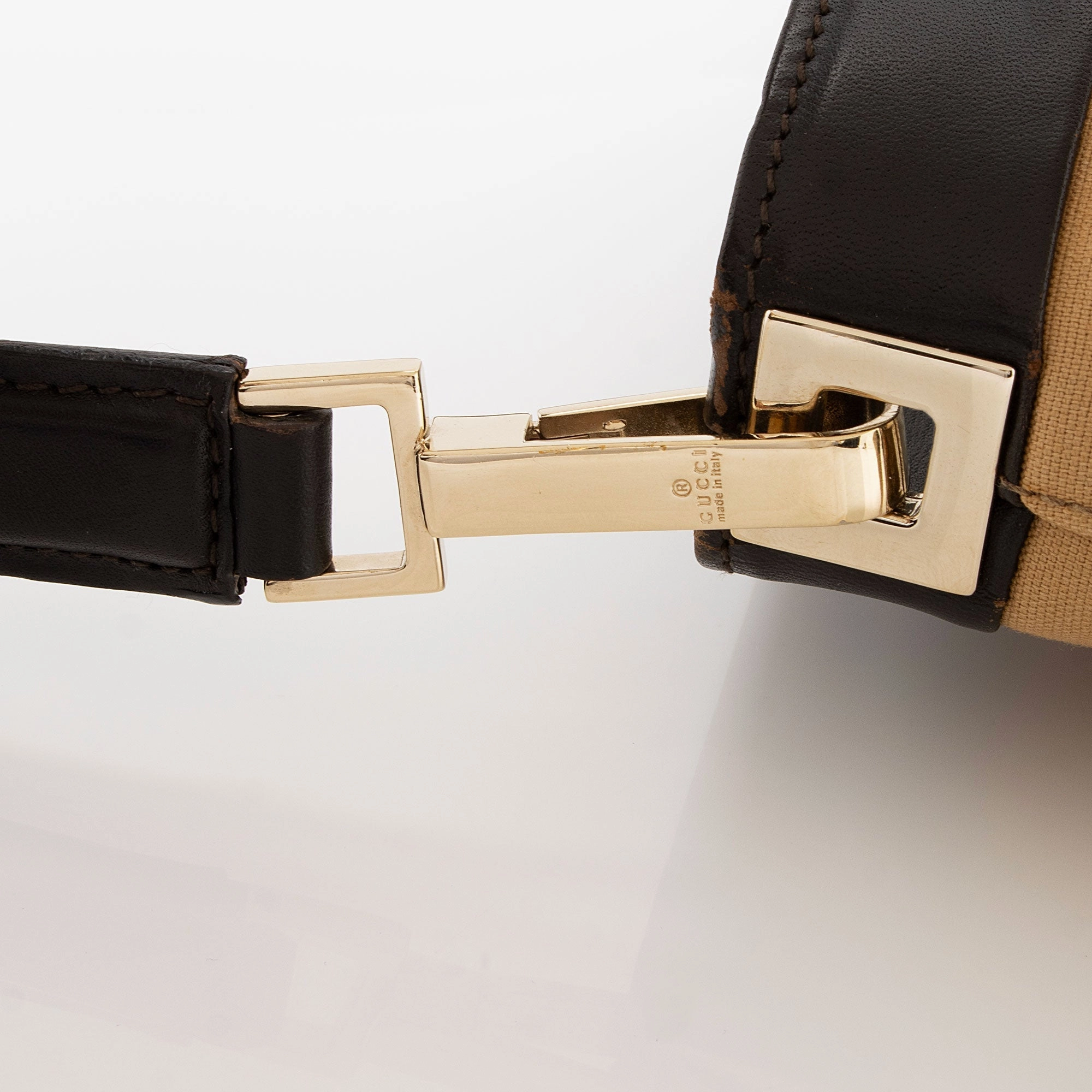 Gucci Canvas Web Shoulder Bag (SHF-KhYFg1)