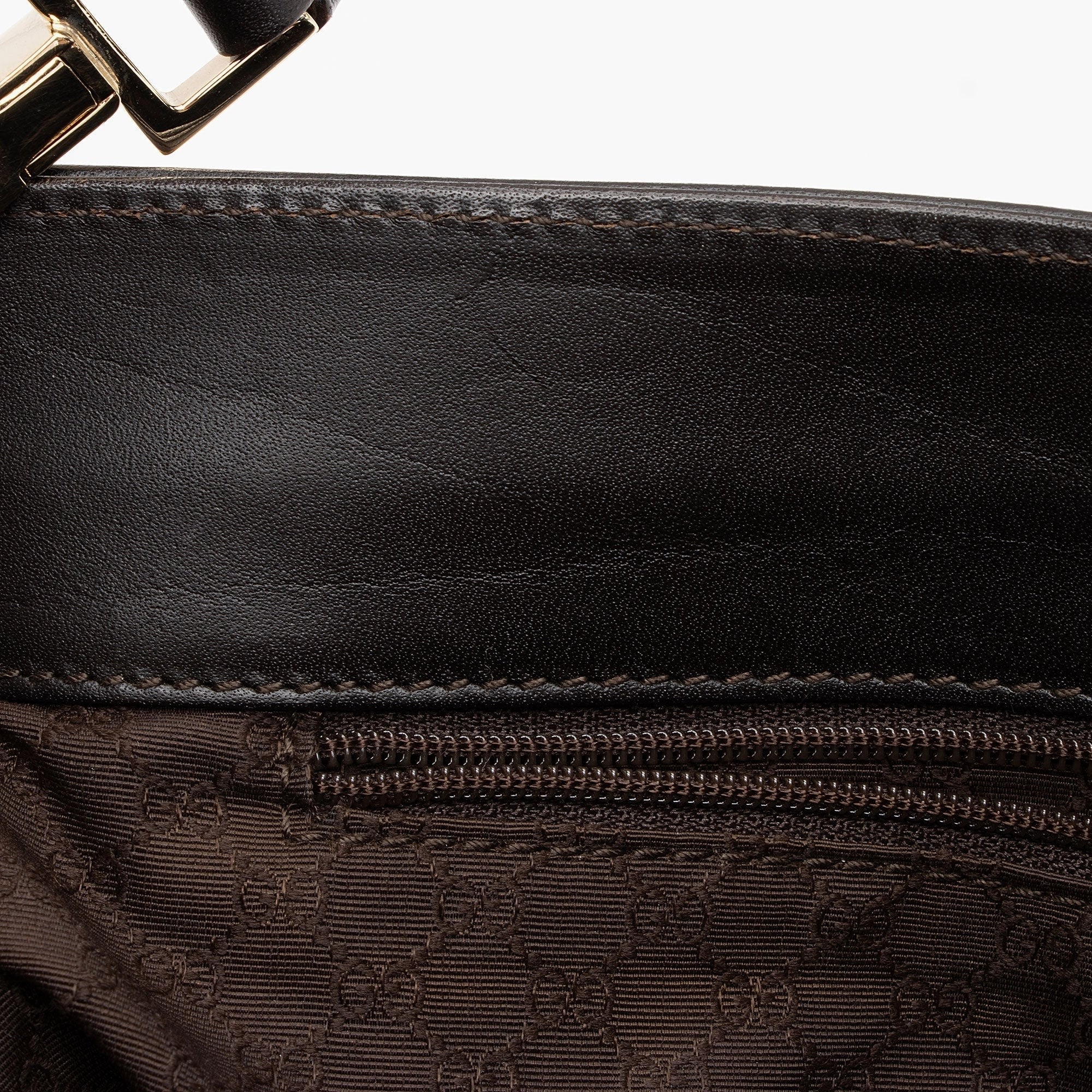 Gucci Canvas Web Shoulder Bag (SHF-KhYFg1)