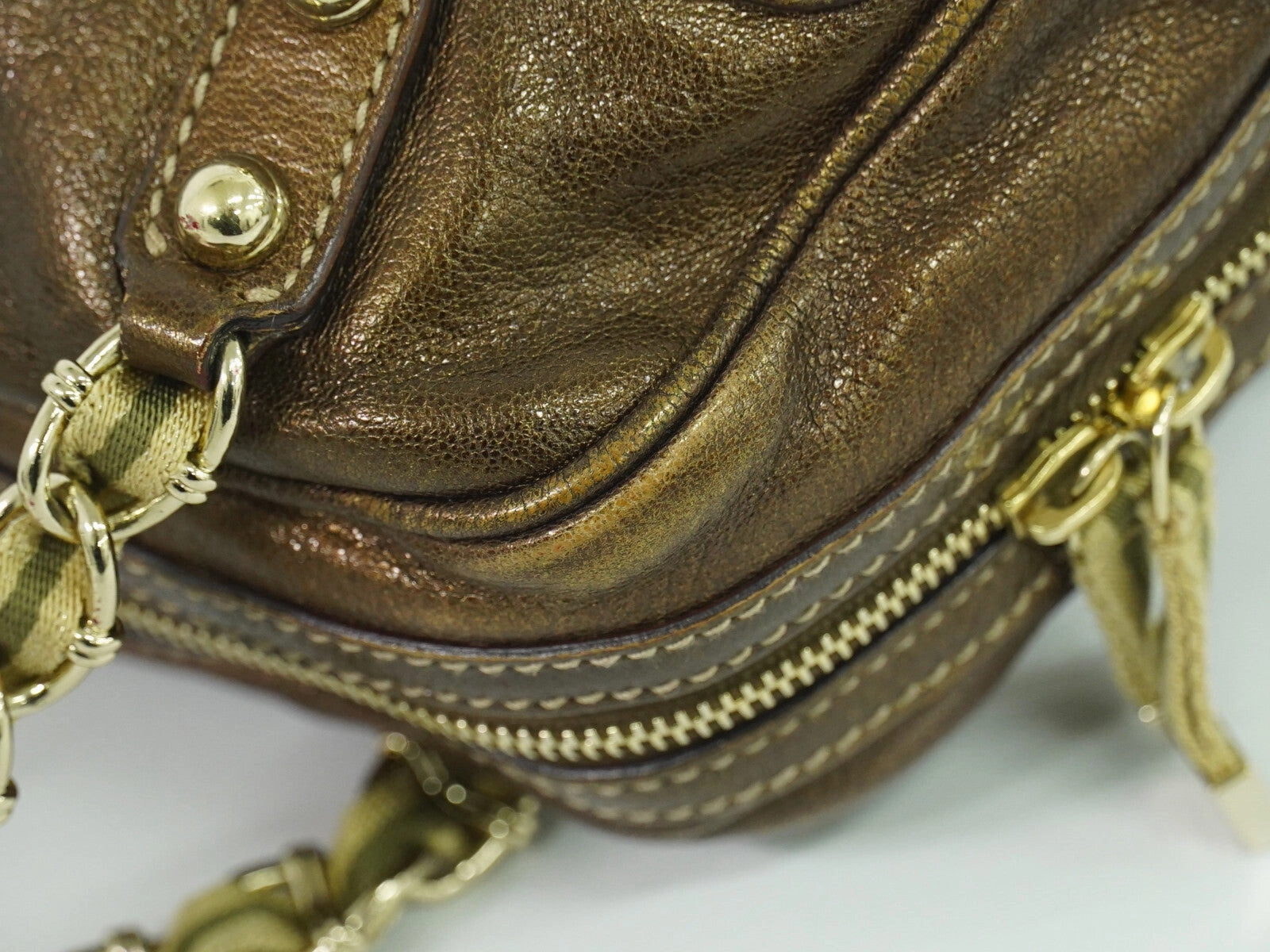 Gucci Capri Ranch Leather Shoulder Bag (Pre-Owned)