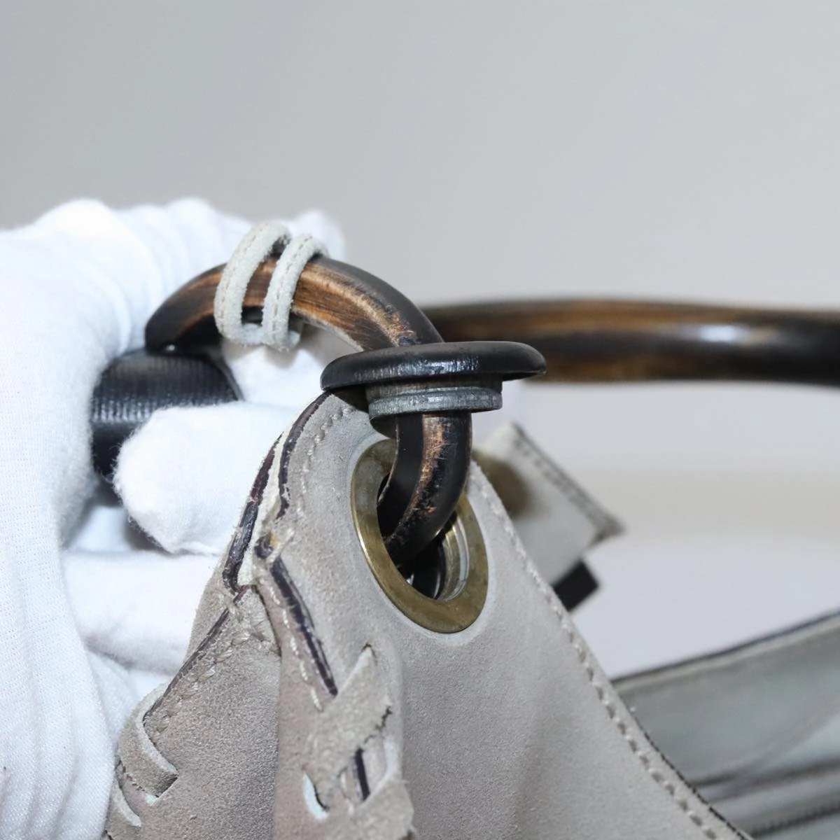 Gucci Carla Grey Suede Shoulder Bag ()